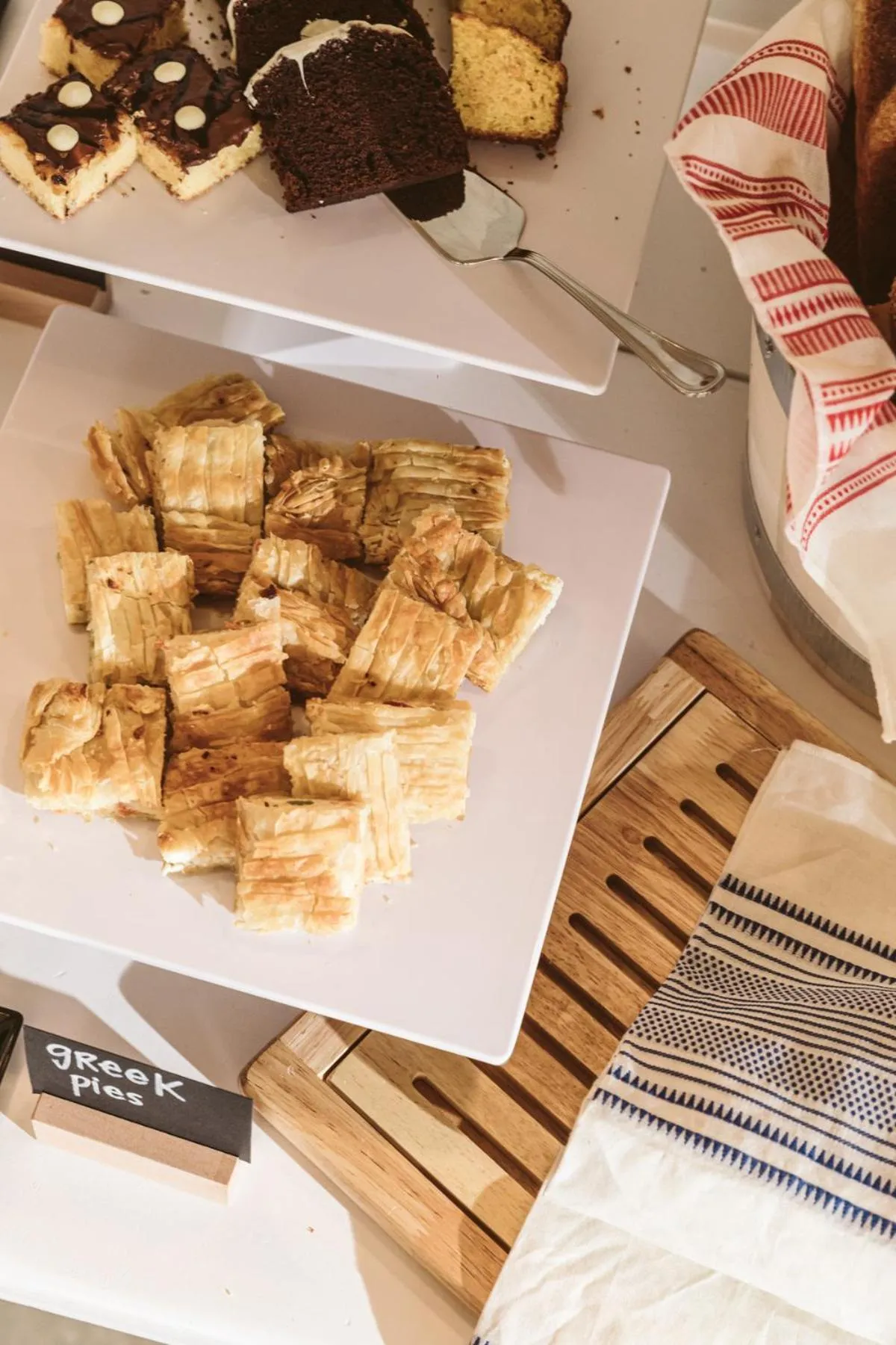 Breakfast in Grand View - Megalochori Santorini