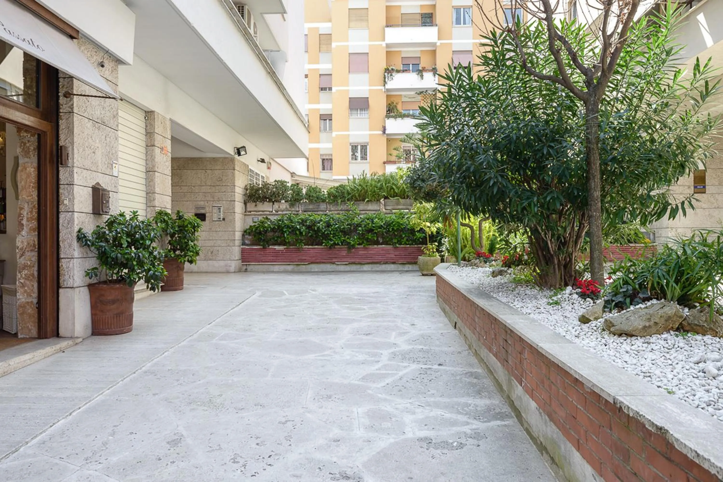 Facade/entrance in Casa Mia Vaticano Guest House