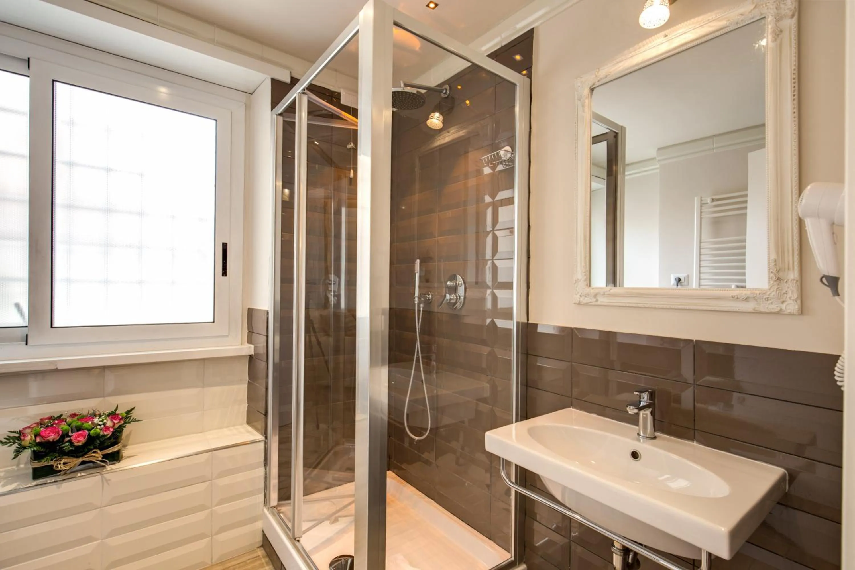 Property building in Casa Mia Vaticano Guest House