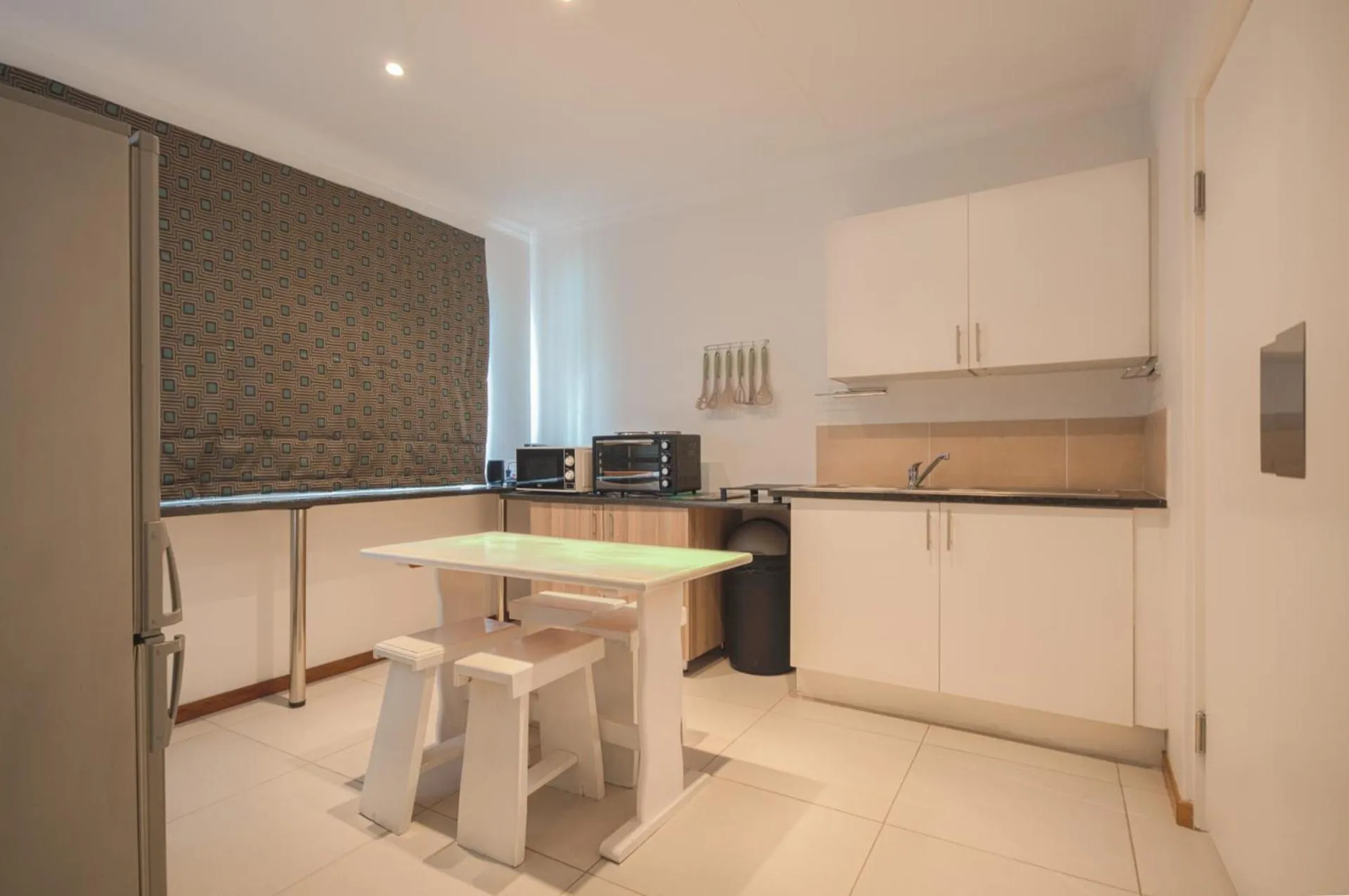 Kitchen or kitchenette in President Lodge