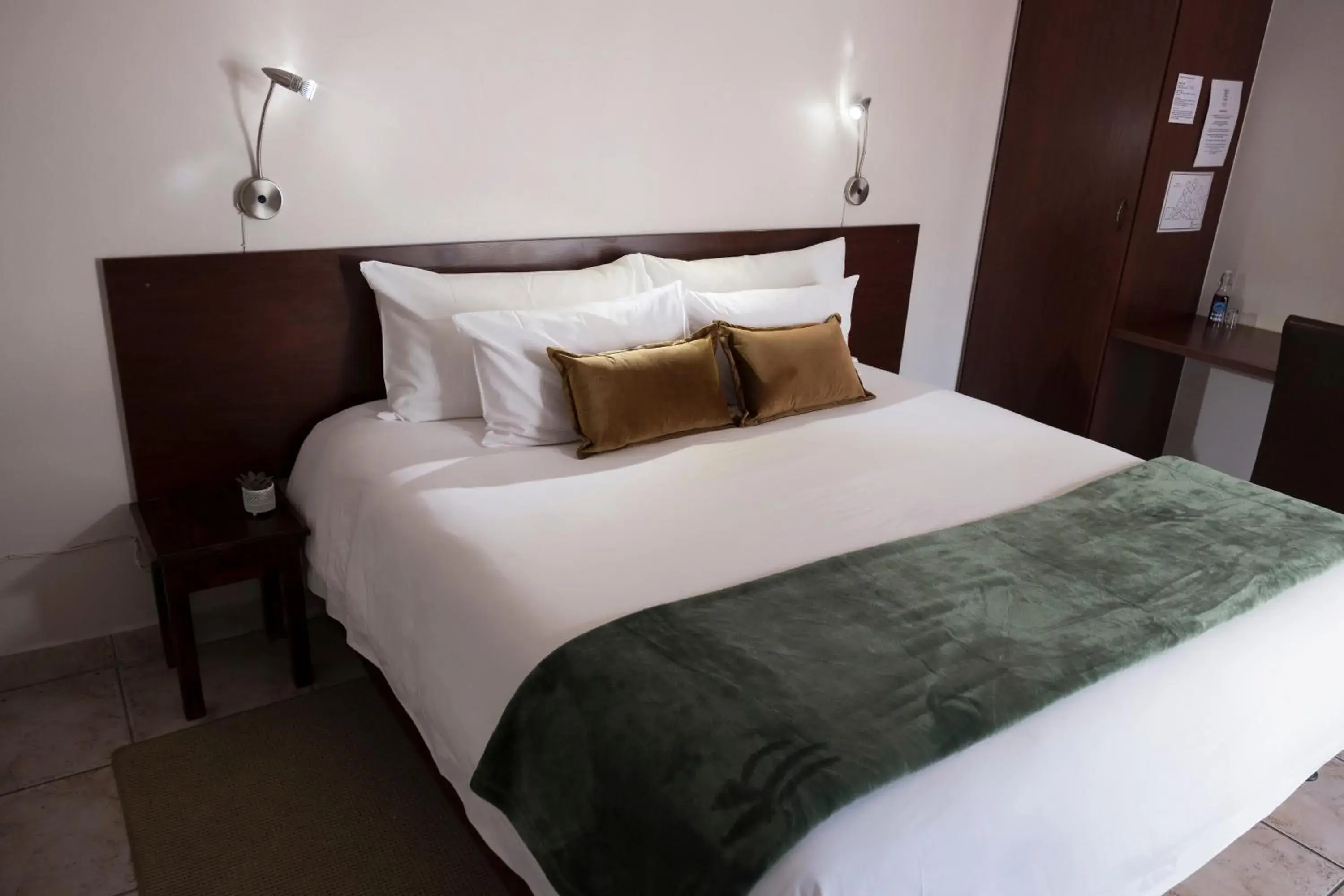 Twin/Double Room - single occupancy in President Lodge Twin/Double Room - single occupancy in President Lodge