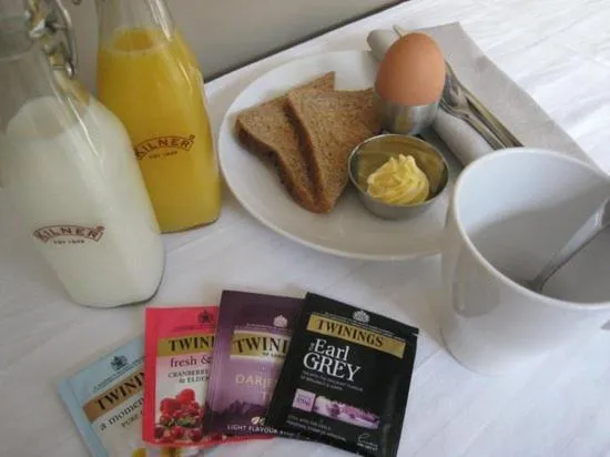 Food in Oak Tree Lodge & Holiday Parking