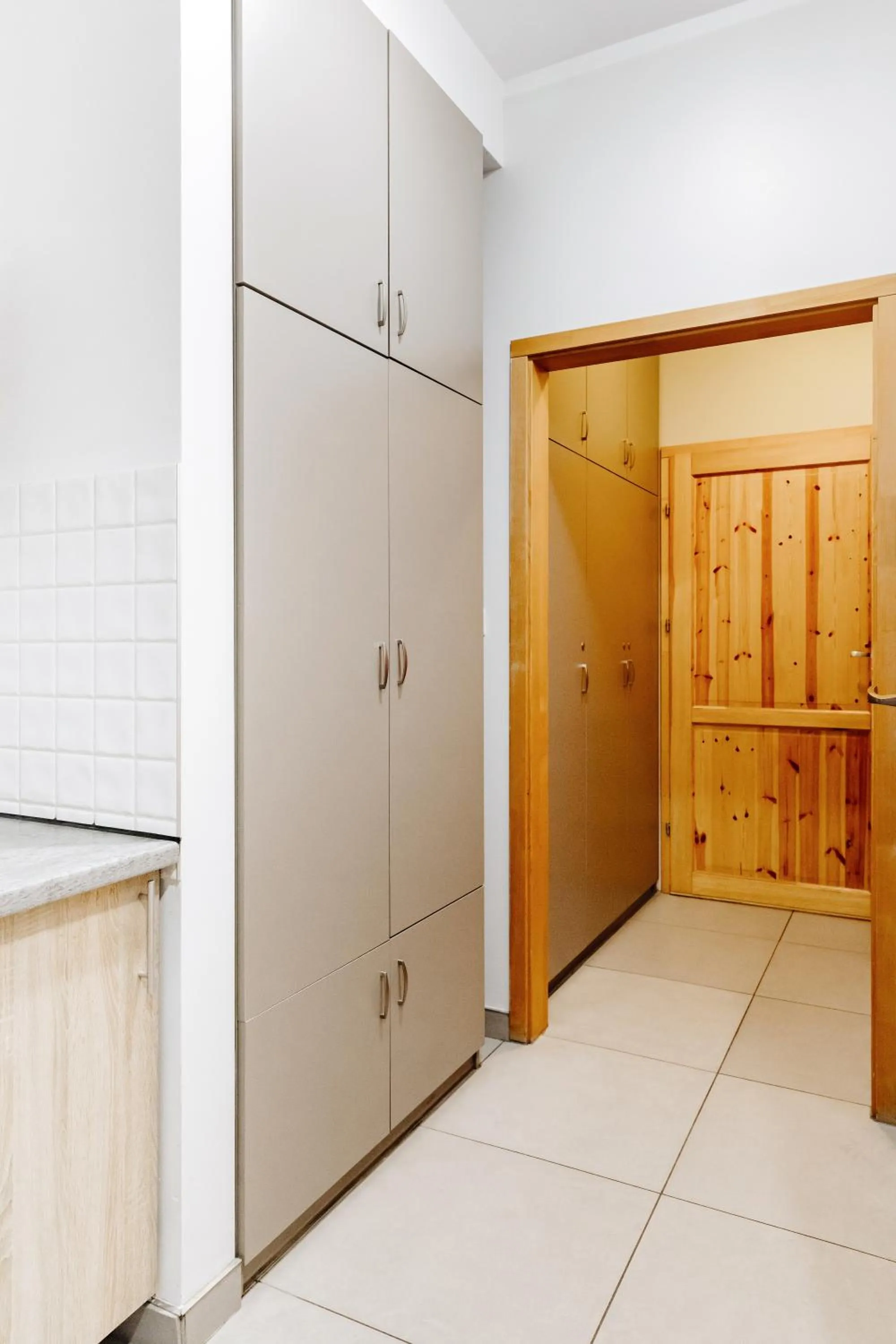 wardrobe in Arcus Premium Hostel