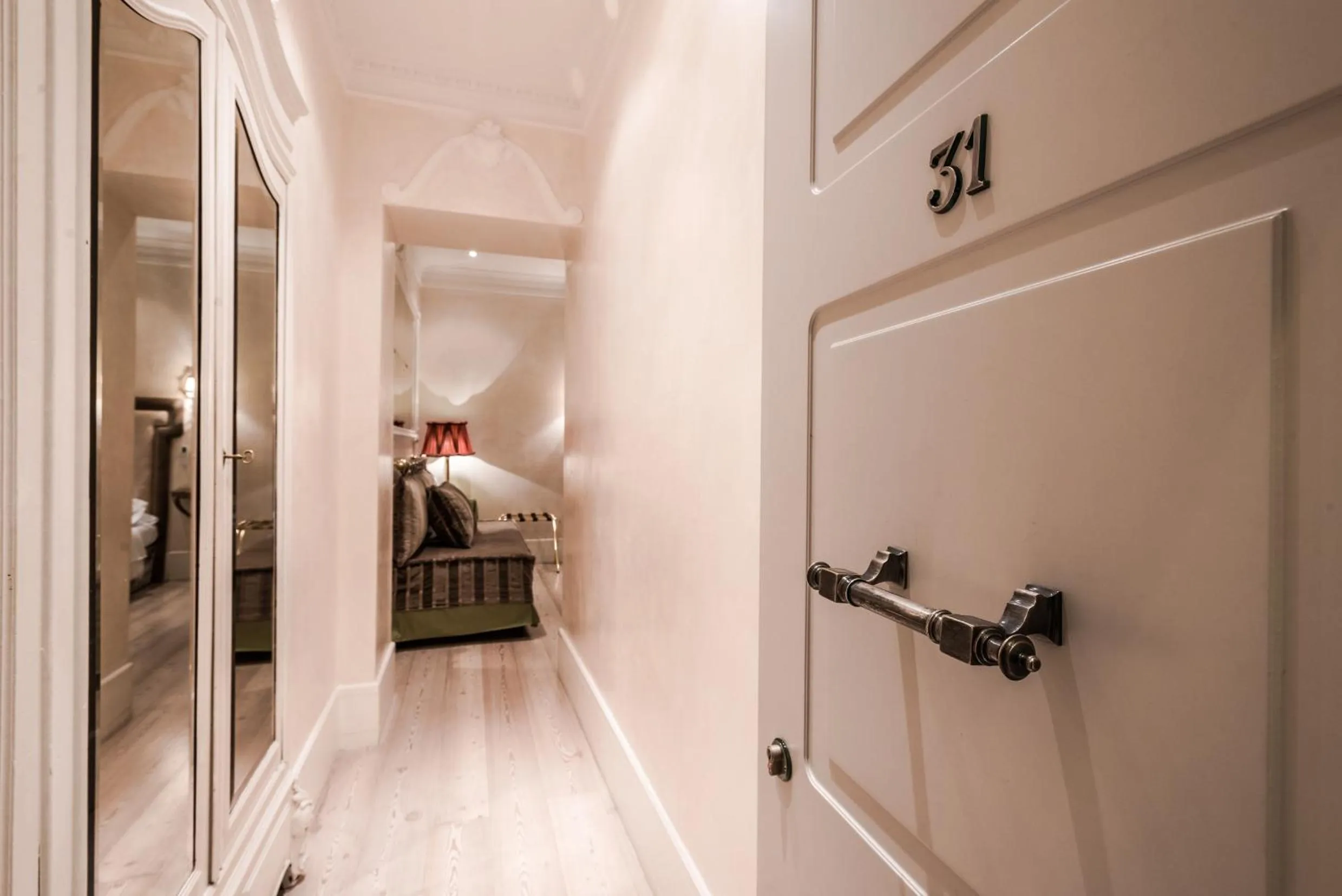 Photo of the whole room in MDM Guesthouse