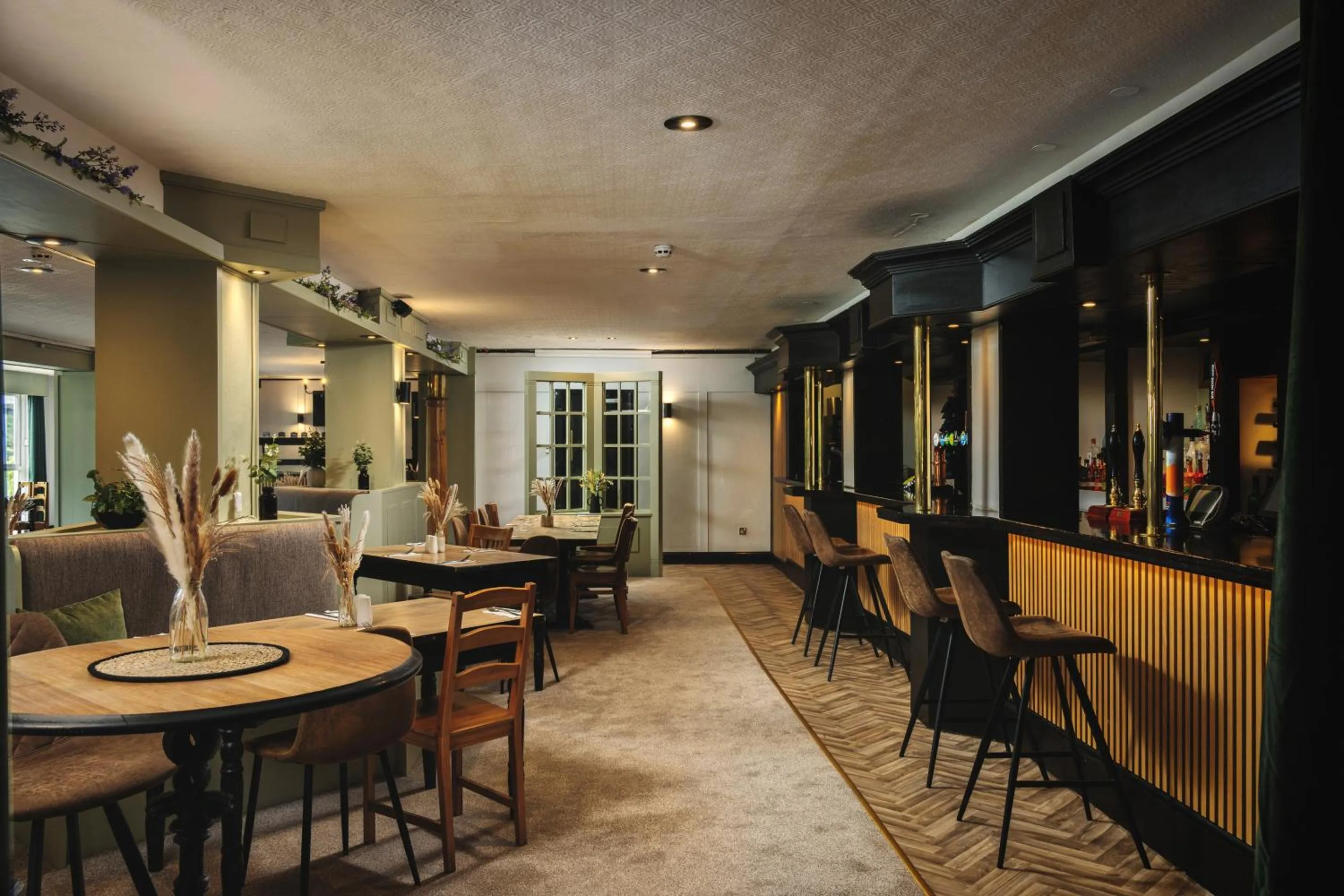 Dining area in Inn For All Seasons