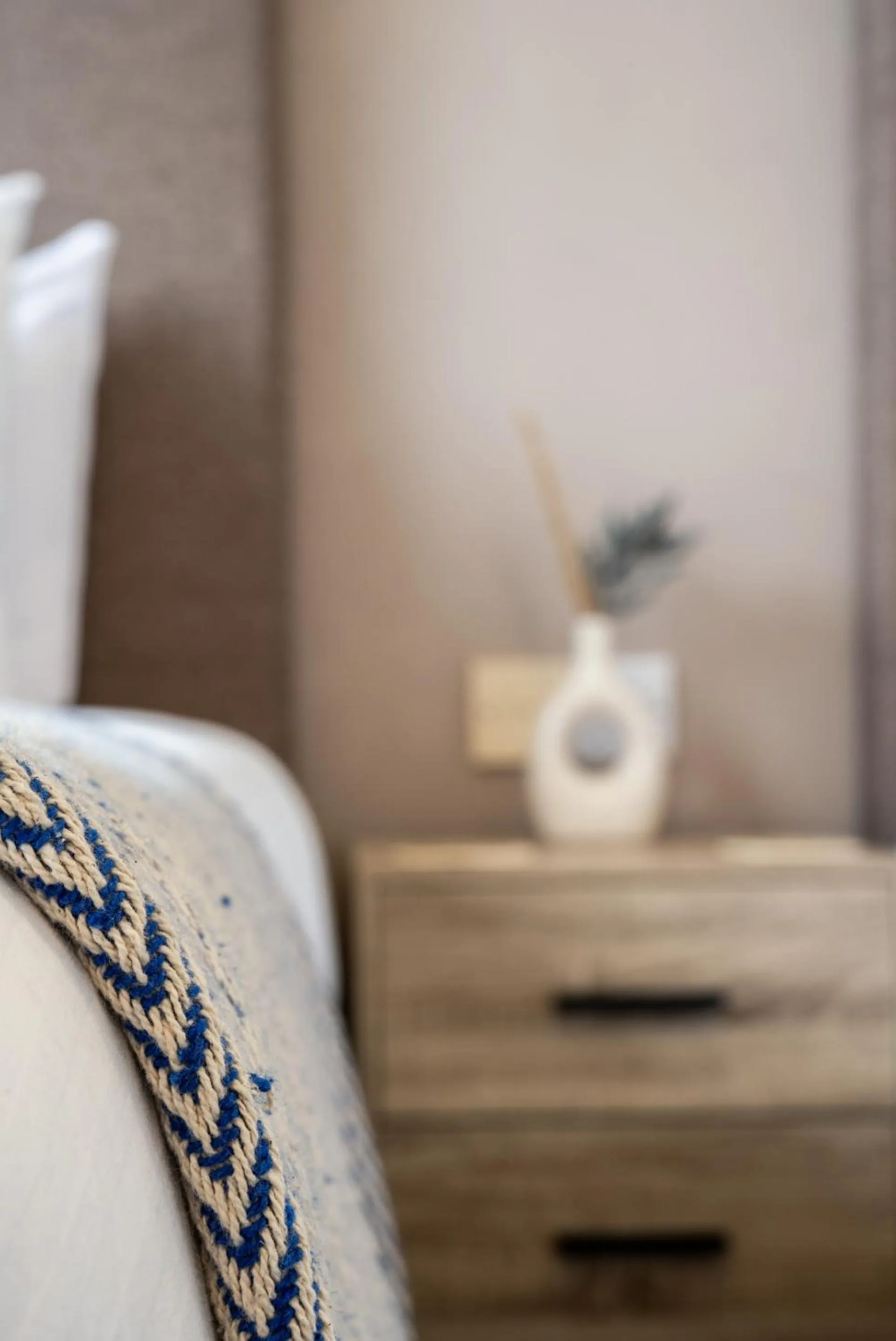 Bedroom, Bed in Inn For All Seasons