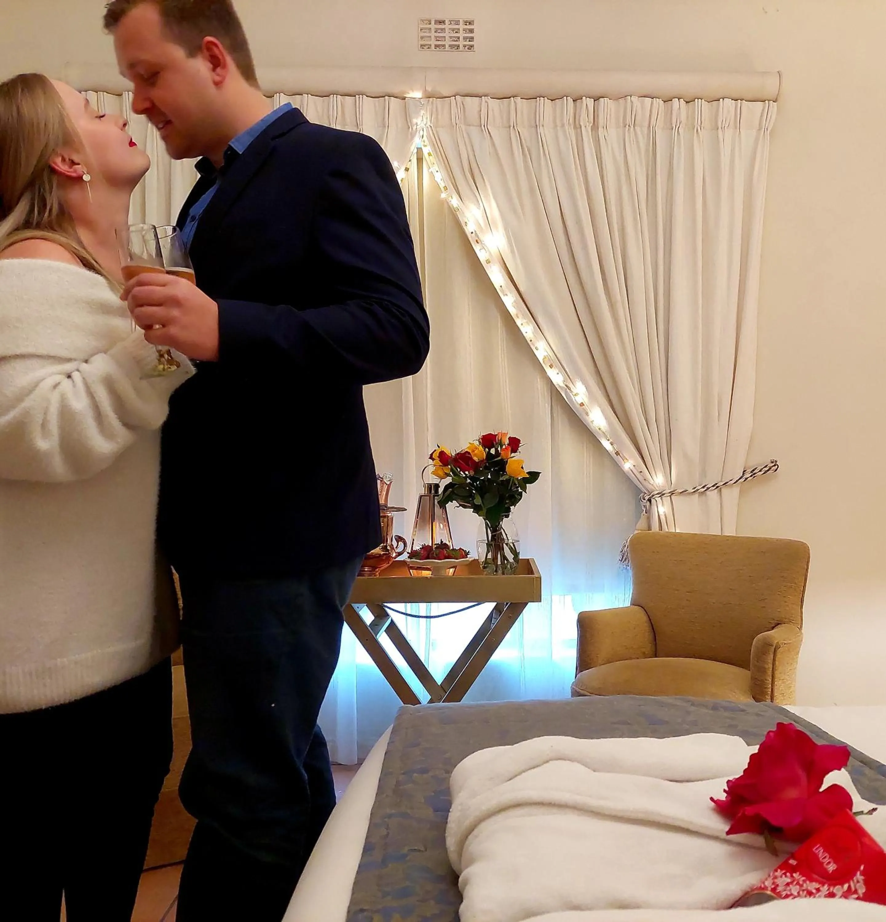 room service, Bed in Riversong Guest House