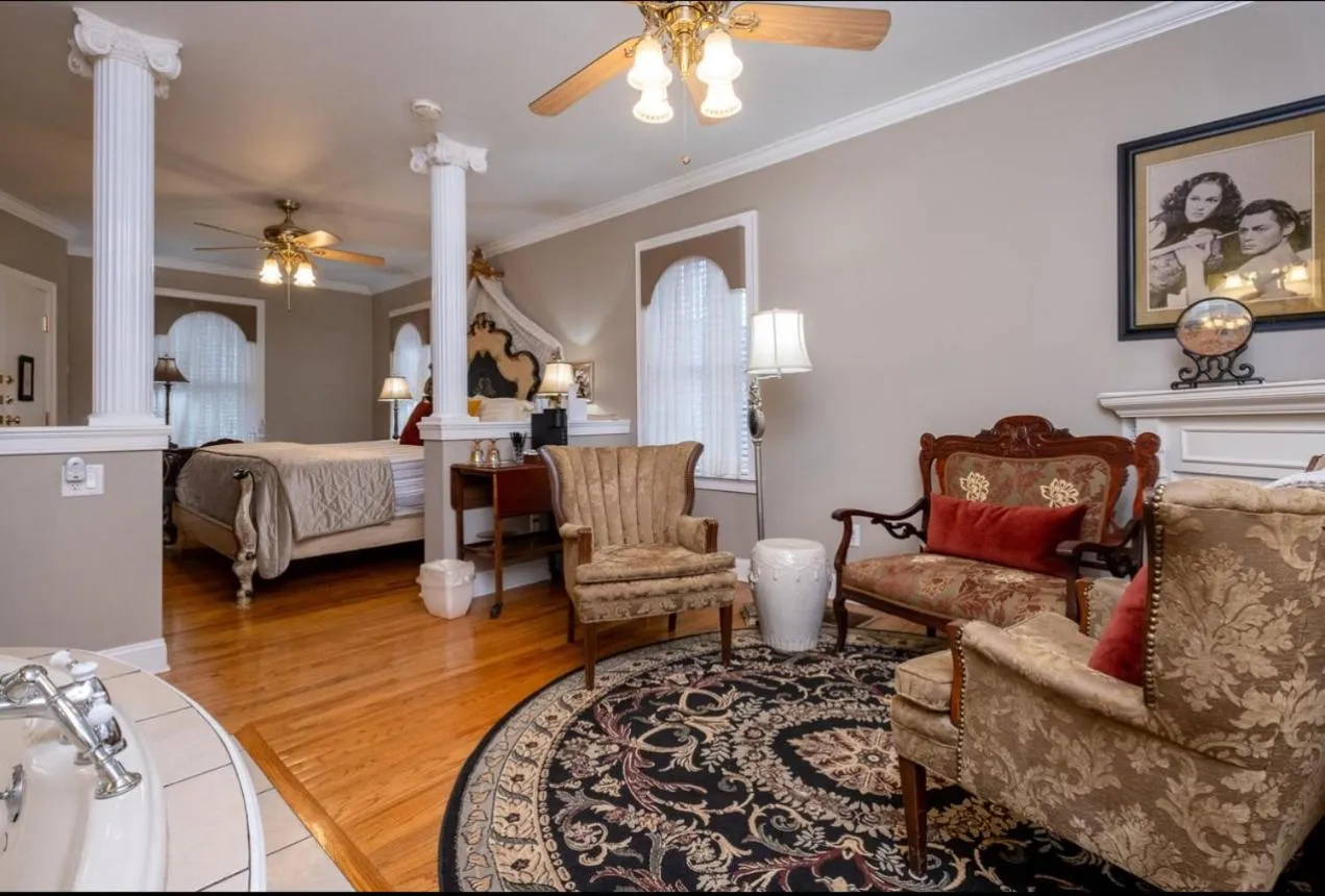 The Empress of Little Rock