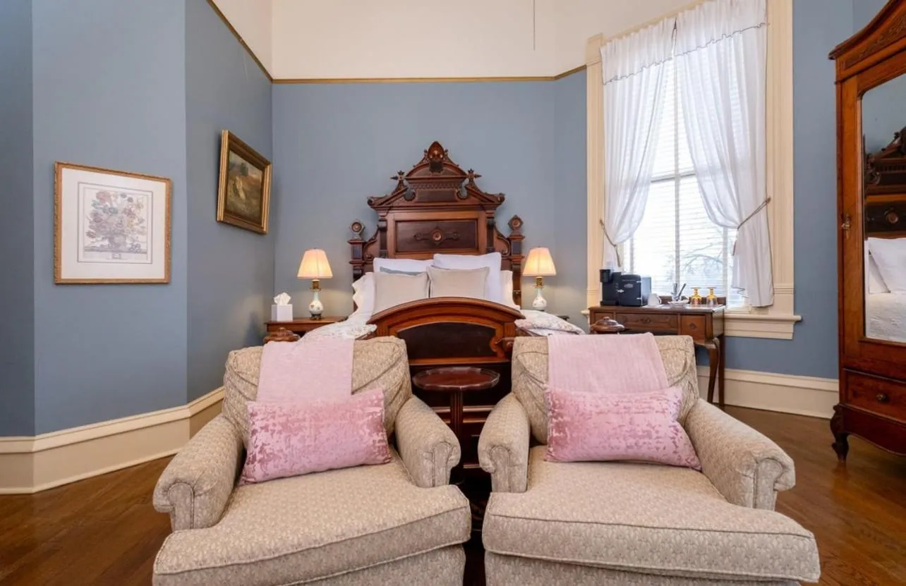 The Empress of Little Rock