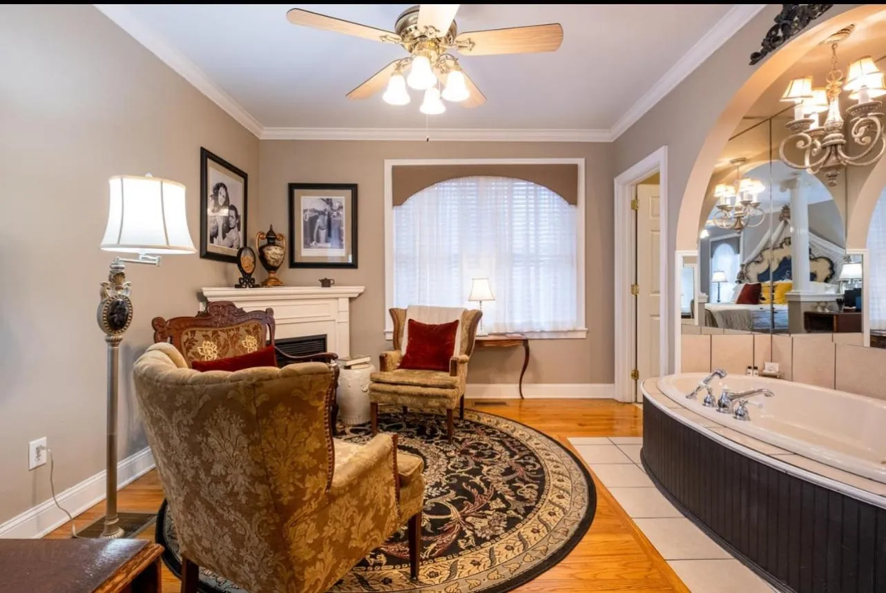 The Empress of Little Rock