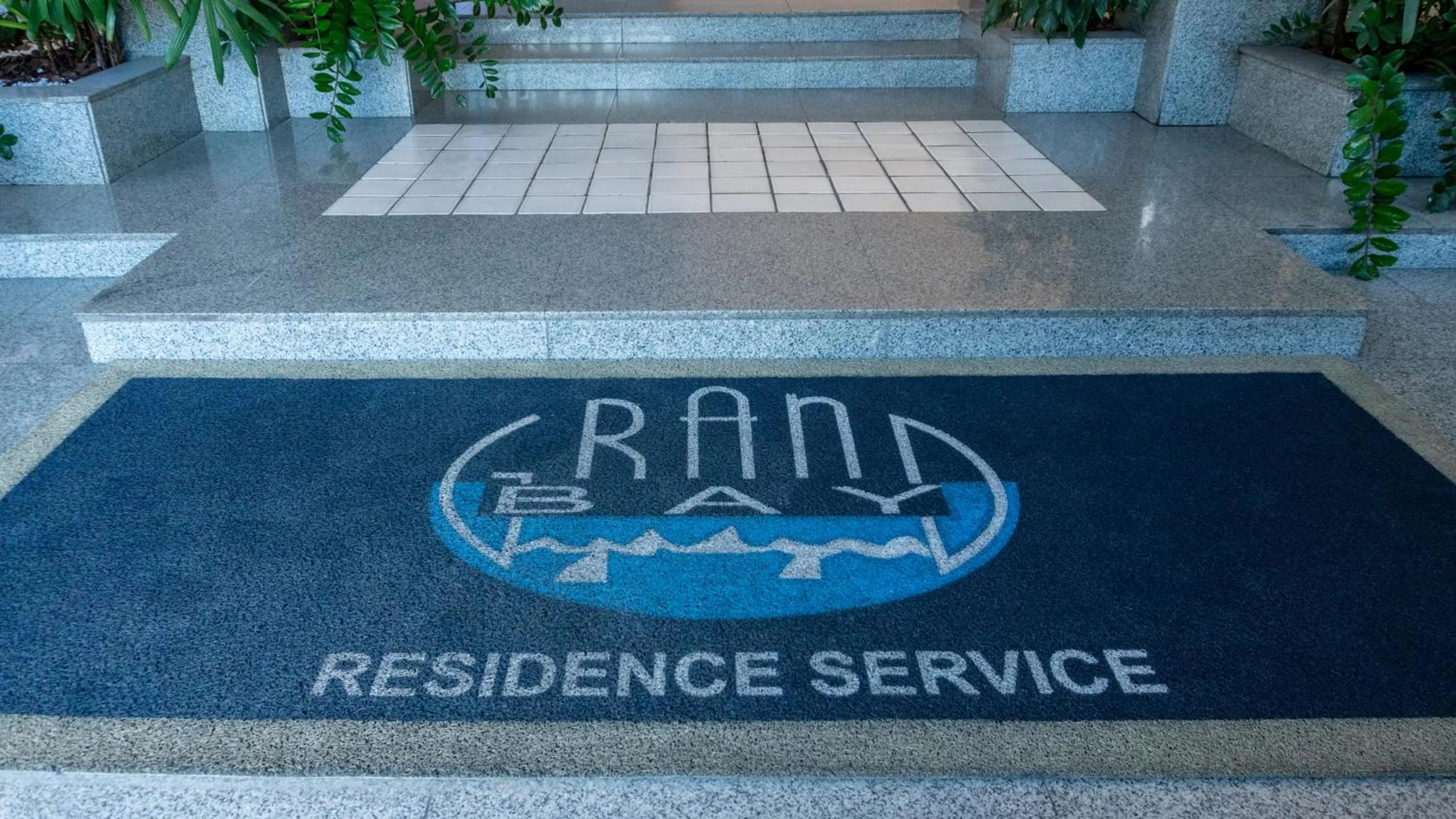 Property logo or sign in Duplex charmoso - Ótima localização