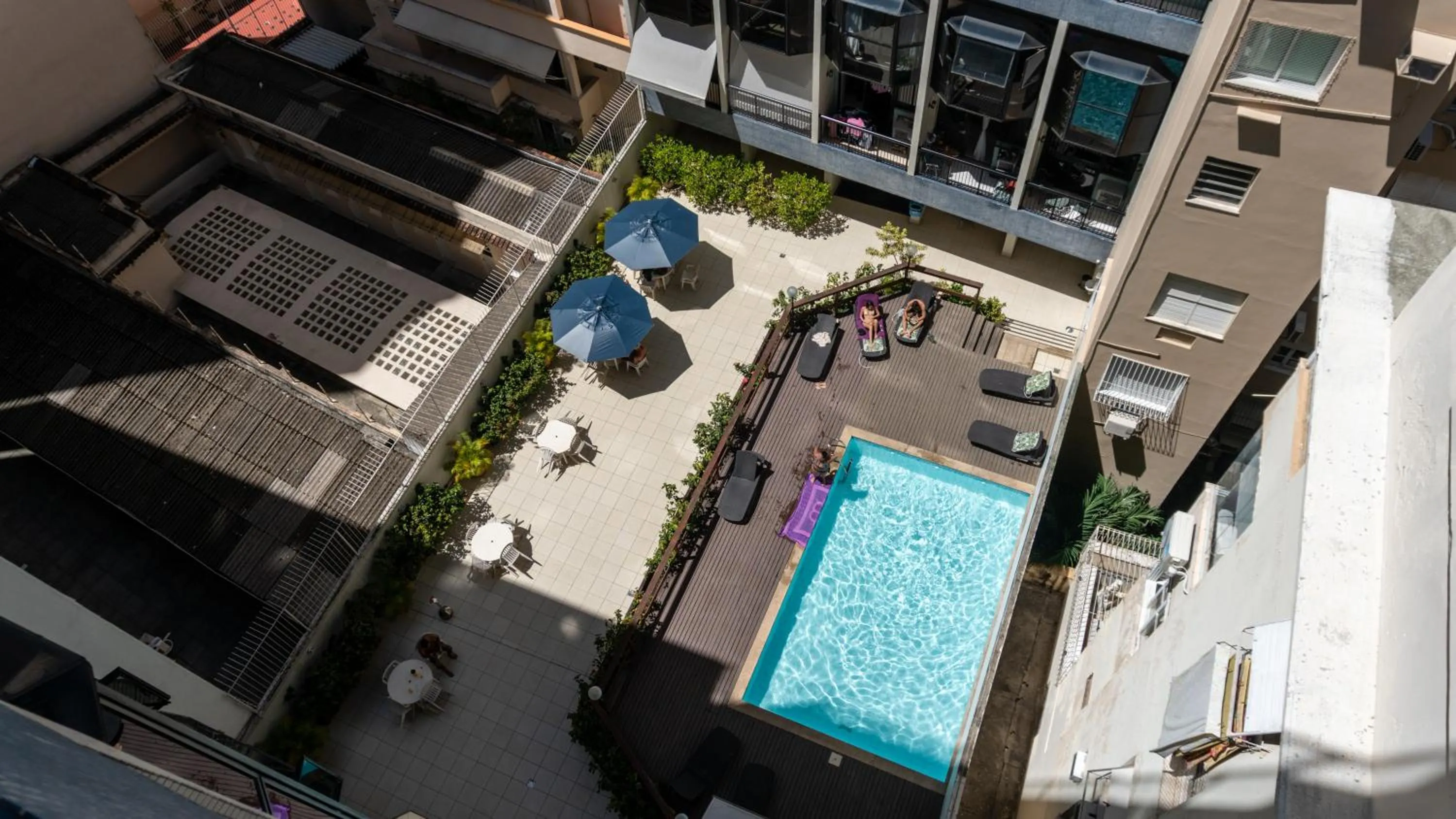 Bird's eye view in Duplex charmoso - Ótima localização