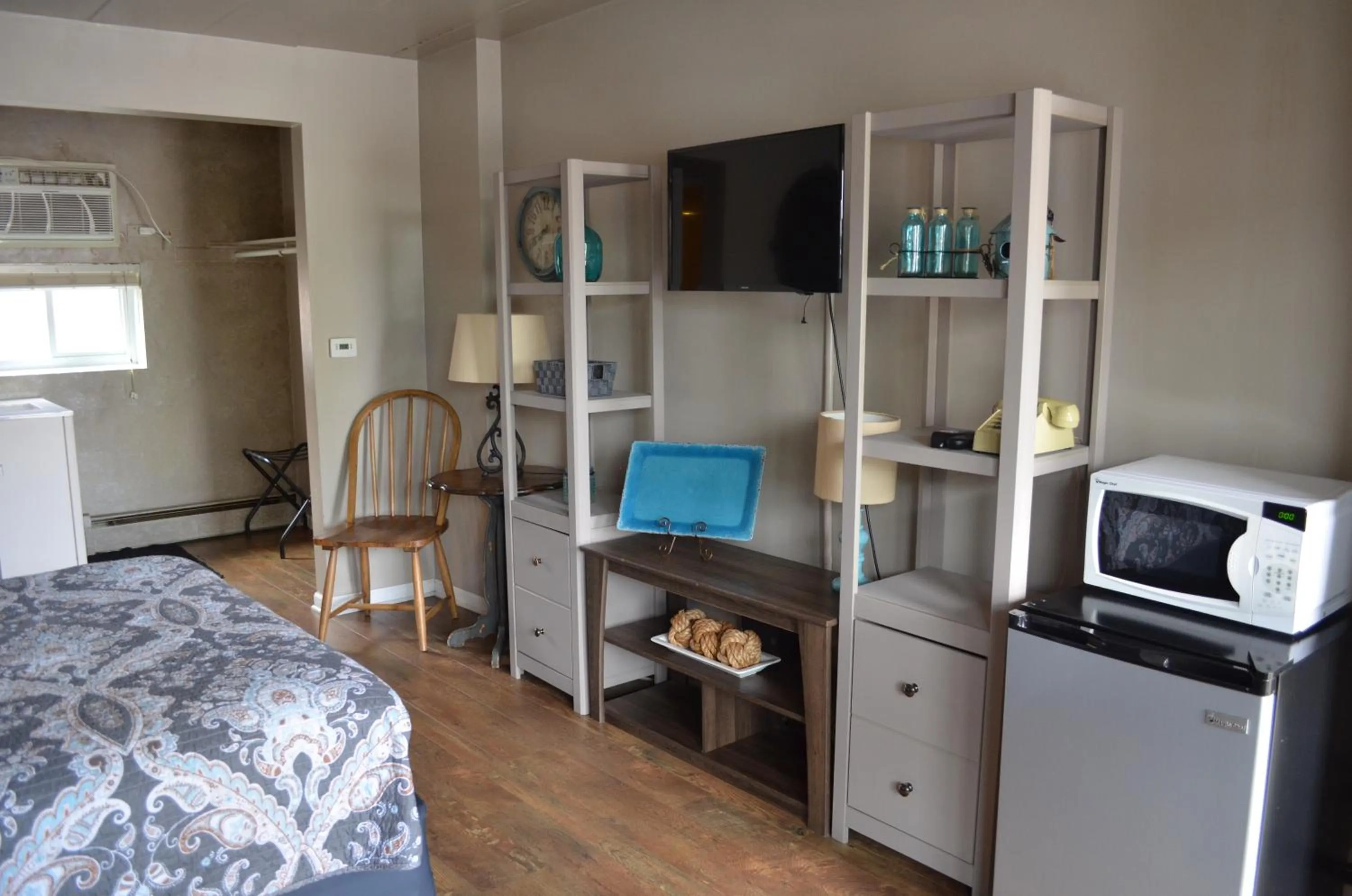 Bed in Gateway Inn Oaklawn-Chicago Midway airport