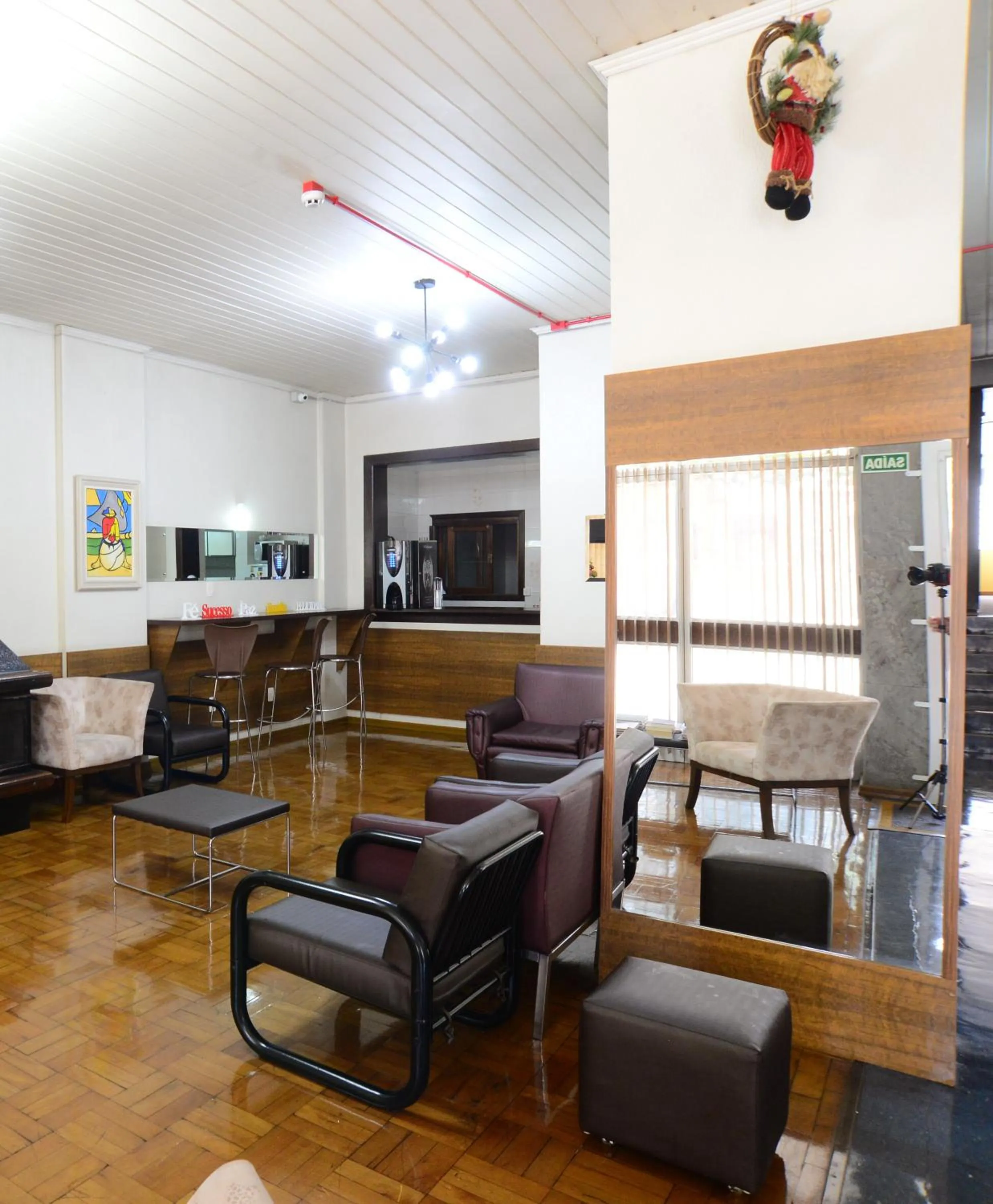 Property building in Bandeira Hotel