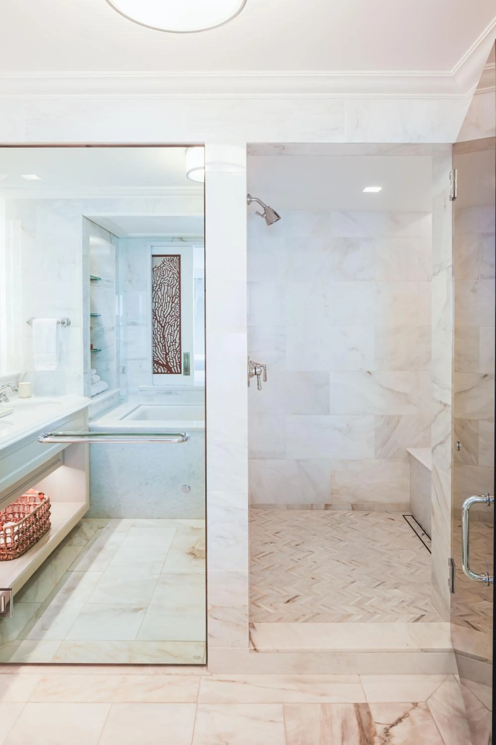 Shower in Surf & Sand Laguna Beach