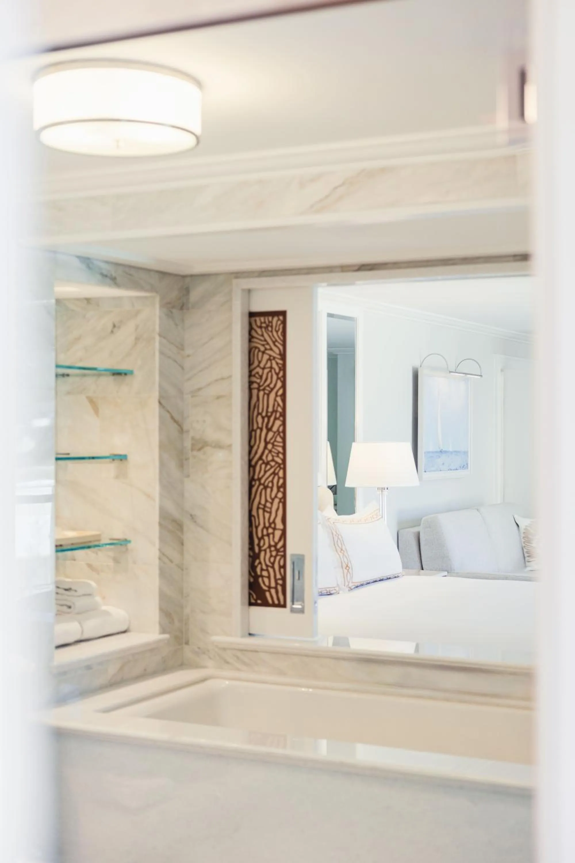 Bed in Surf & Sand Laguna Beach