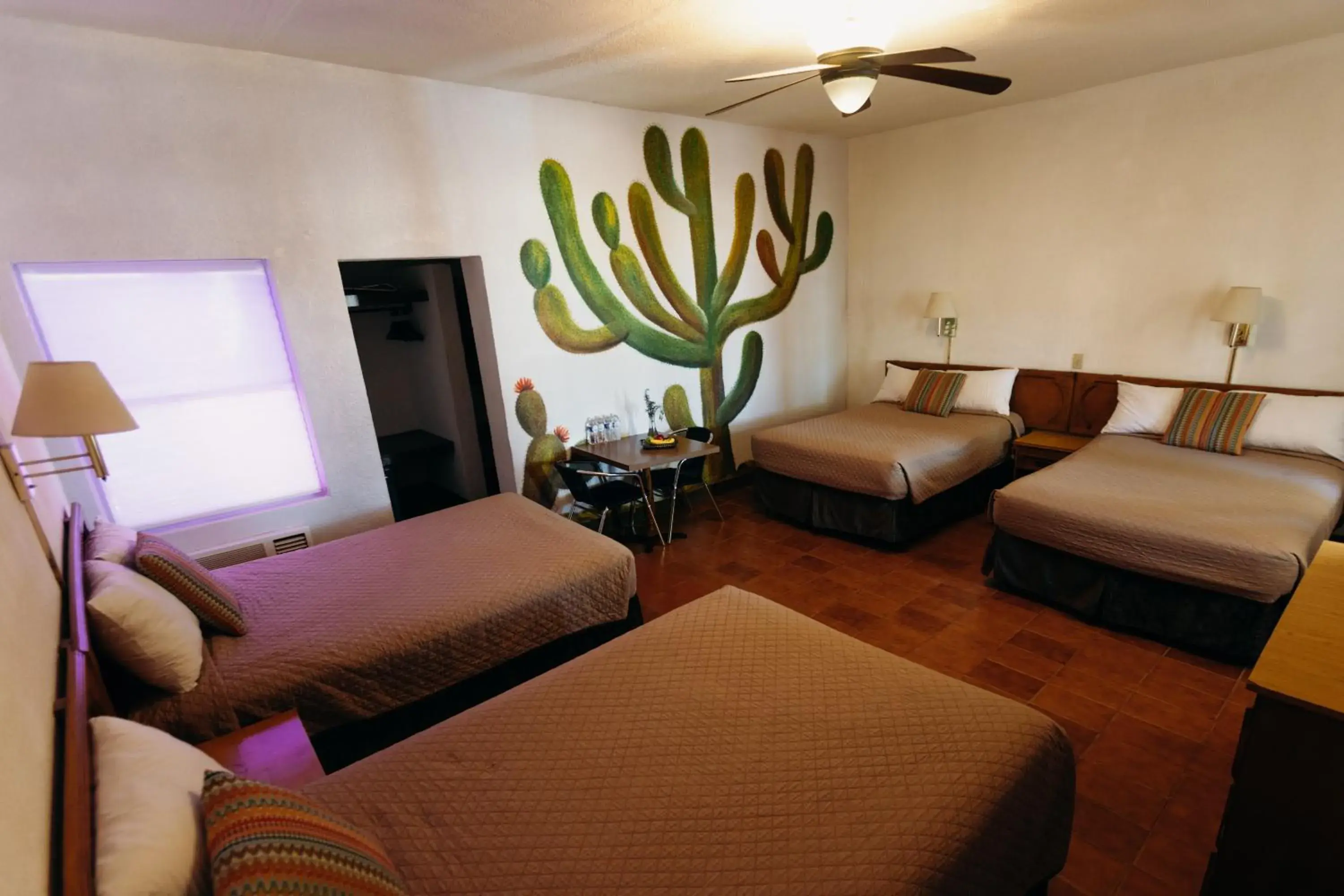 Quadruple Room in Hotel Las Palmas Quadruple Room in Hotel Las Palmas