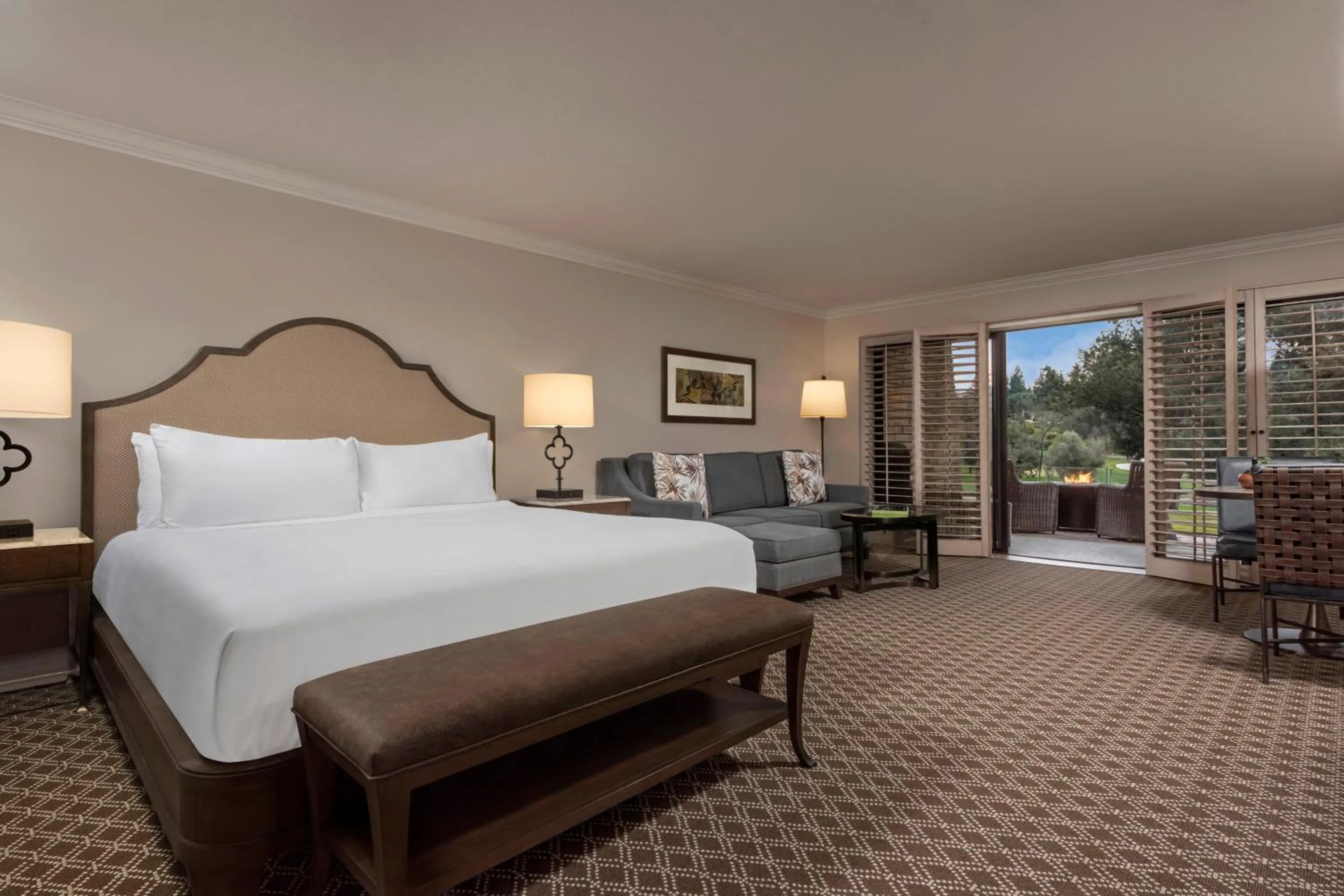 Bedroom, Bed in Rancho Bernardo Inn