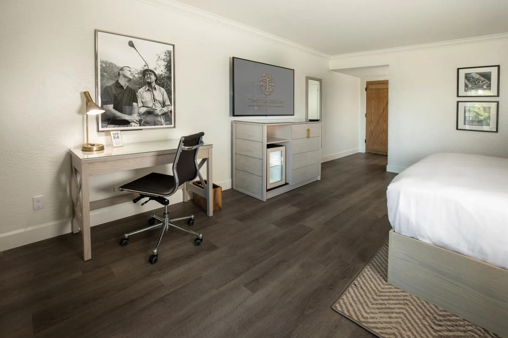 Bed in Temecula Creek Inn