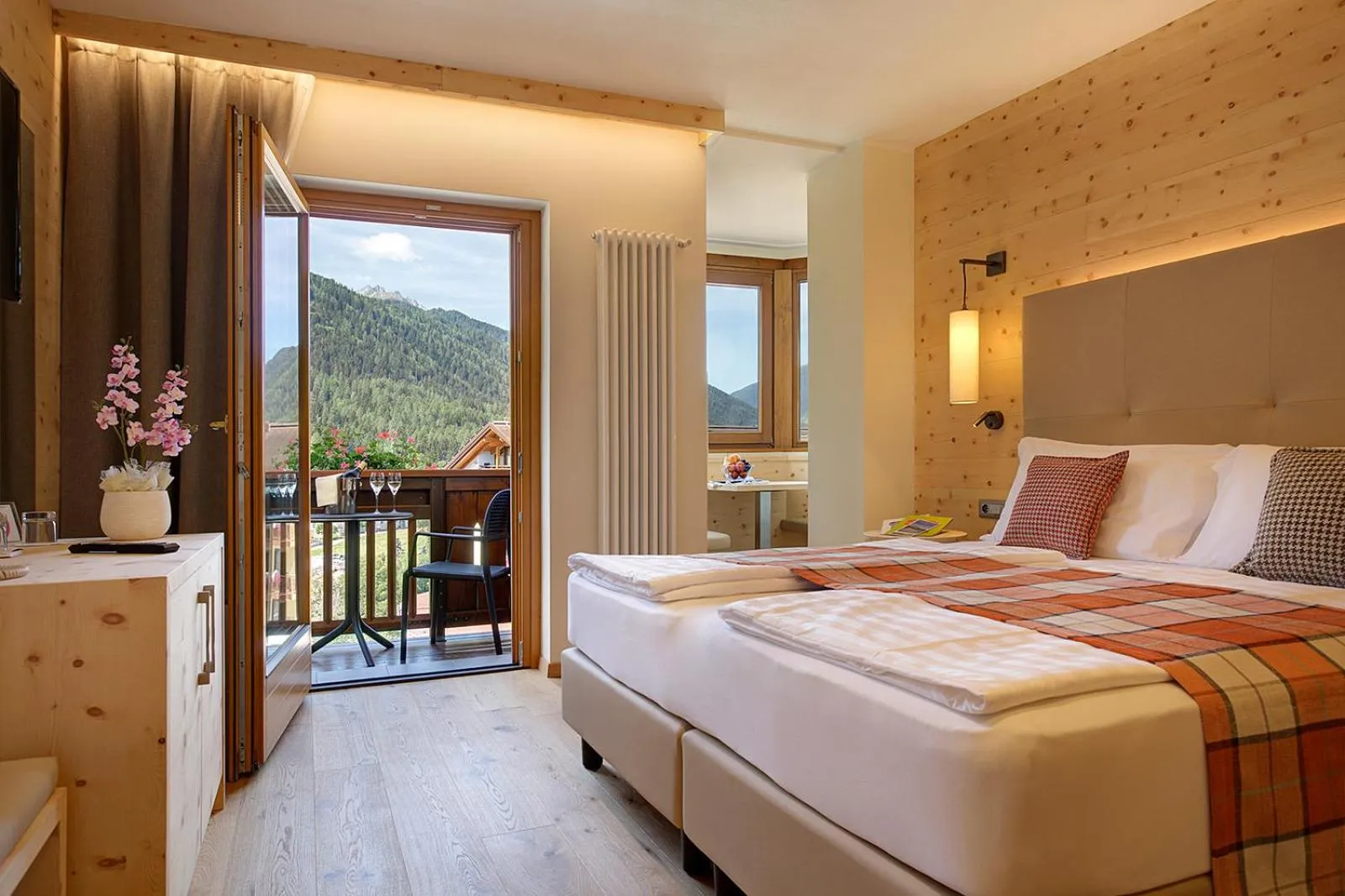 Photo of the whole room, Bed in Active Hotel Monte Giner