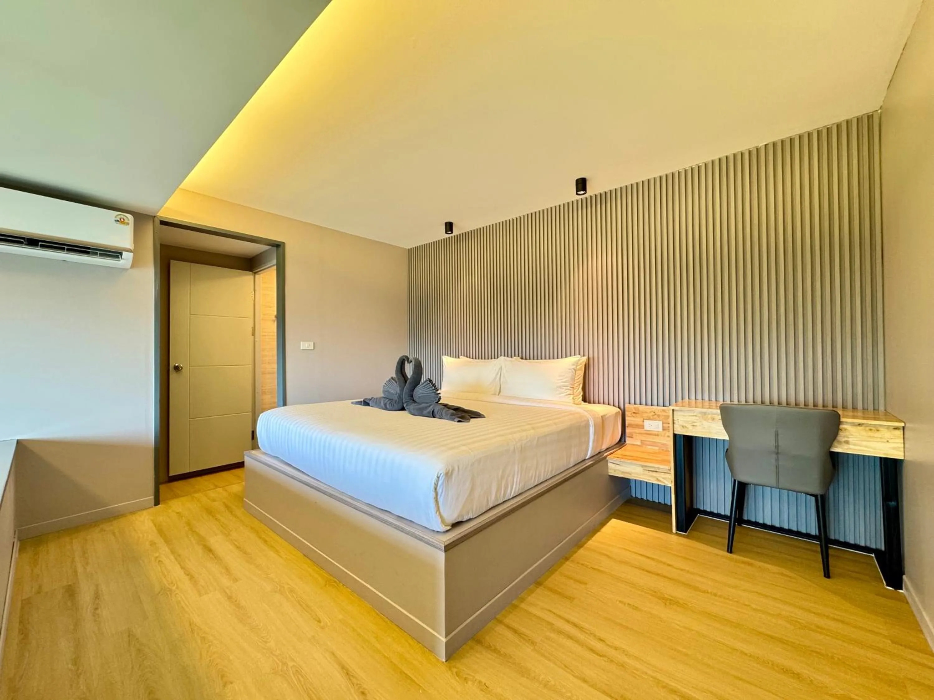 Bed in HIP Seaview Resort @ Phi Phi