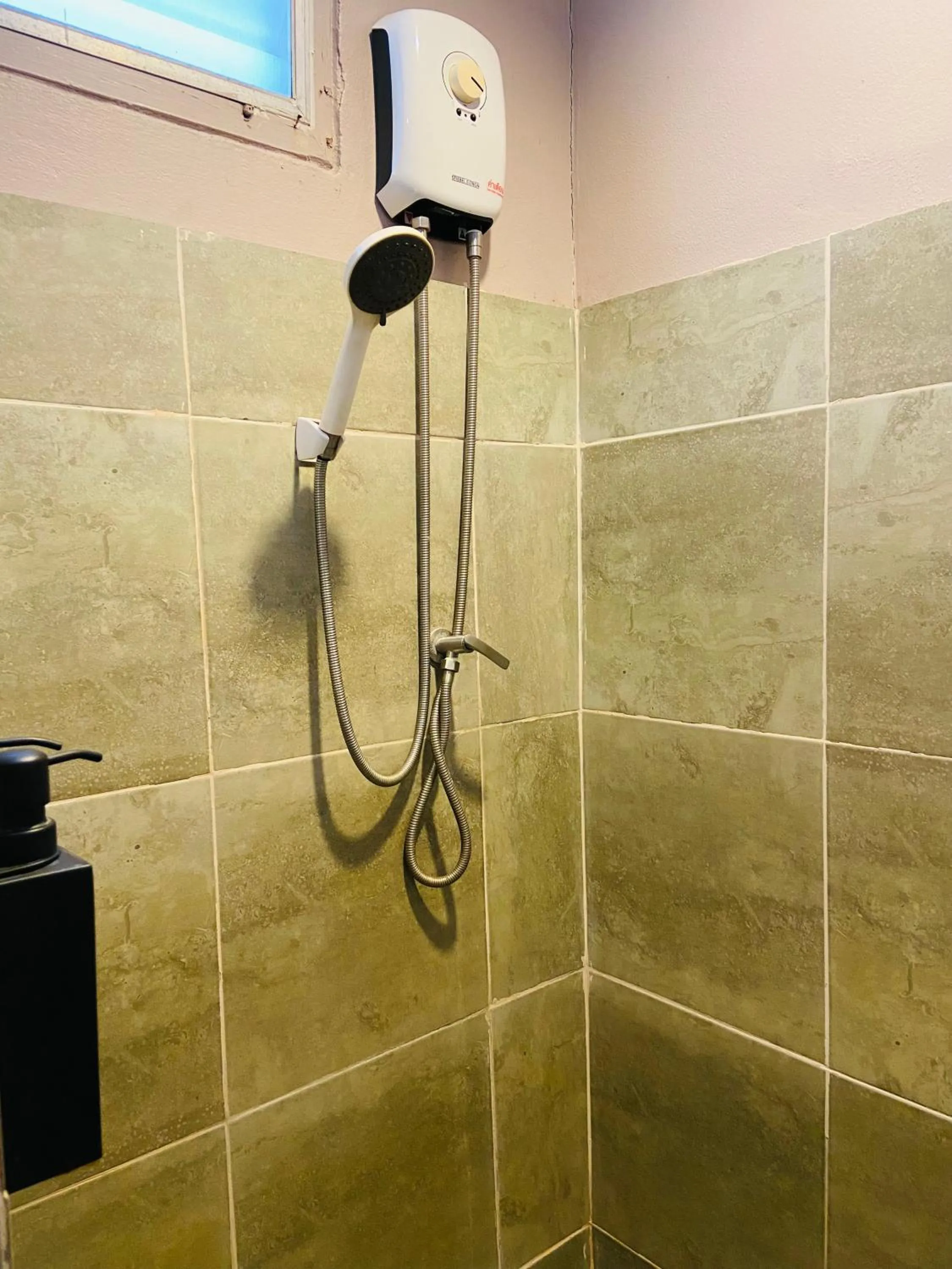 Shower in HIP Seaview Resort @ Phi Phi