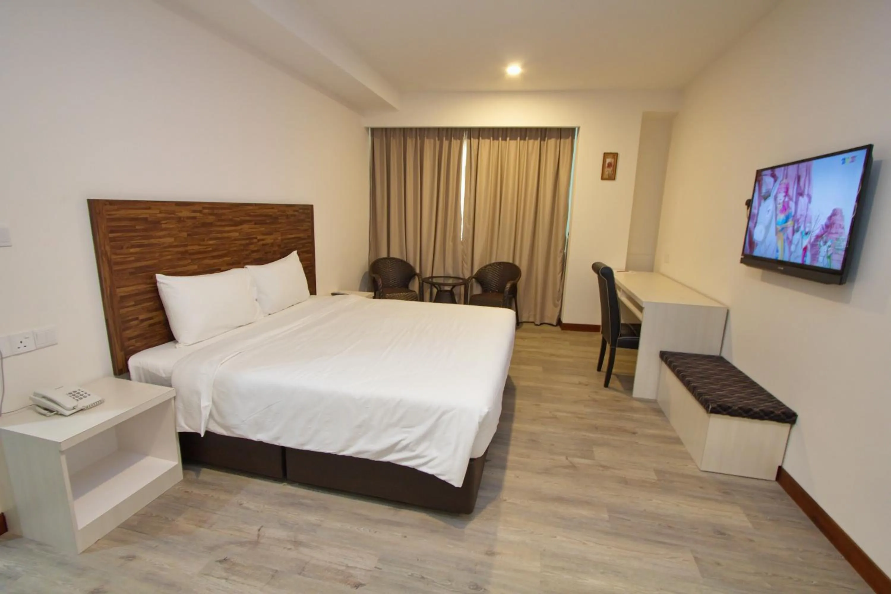 Photo of the whole room, Bed in Molek Garden Hotel