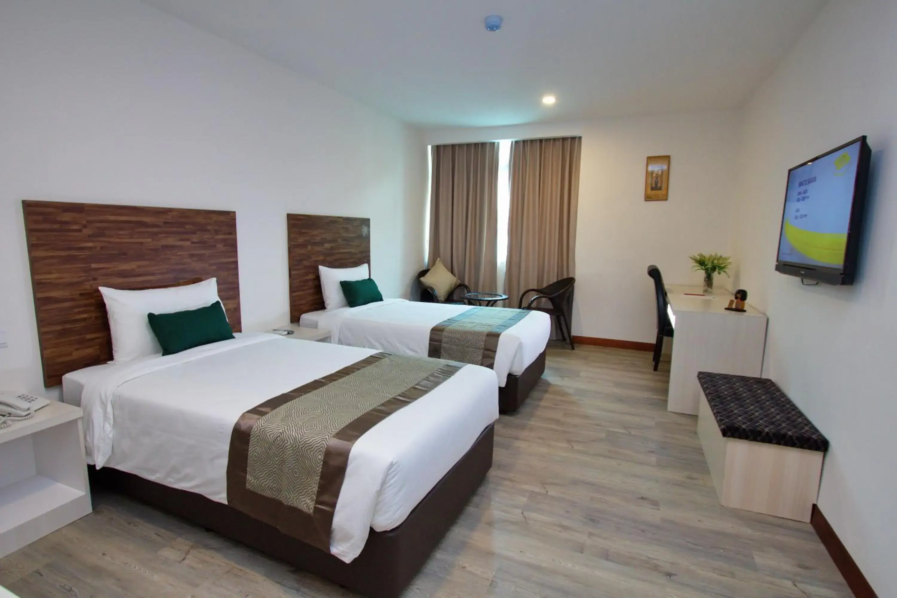 Deluxe Twin Room in Molek Garden Hotel Deluxe Twin Room in Molek Garden Hotel