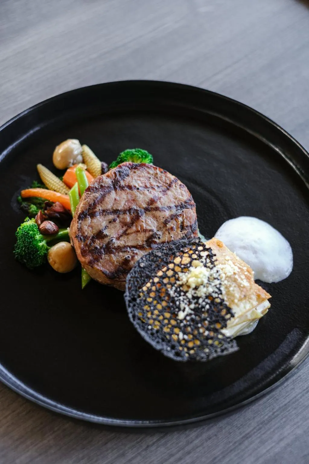 Food in Amartahills Hotel and Resort