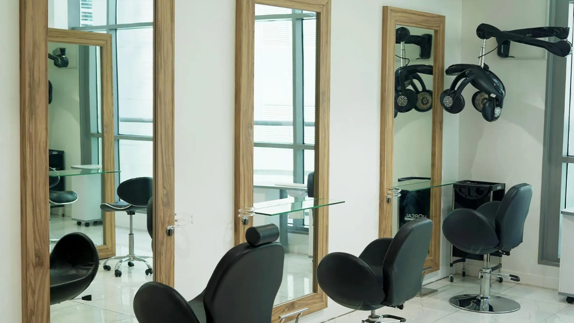 Signature 1 Hotel Tecom