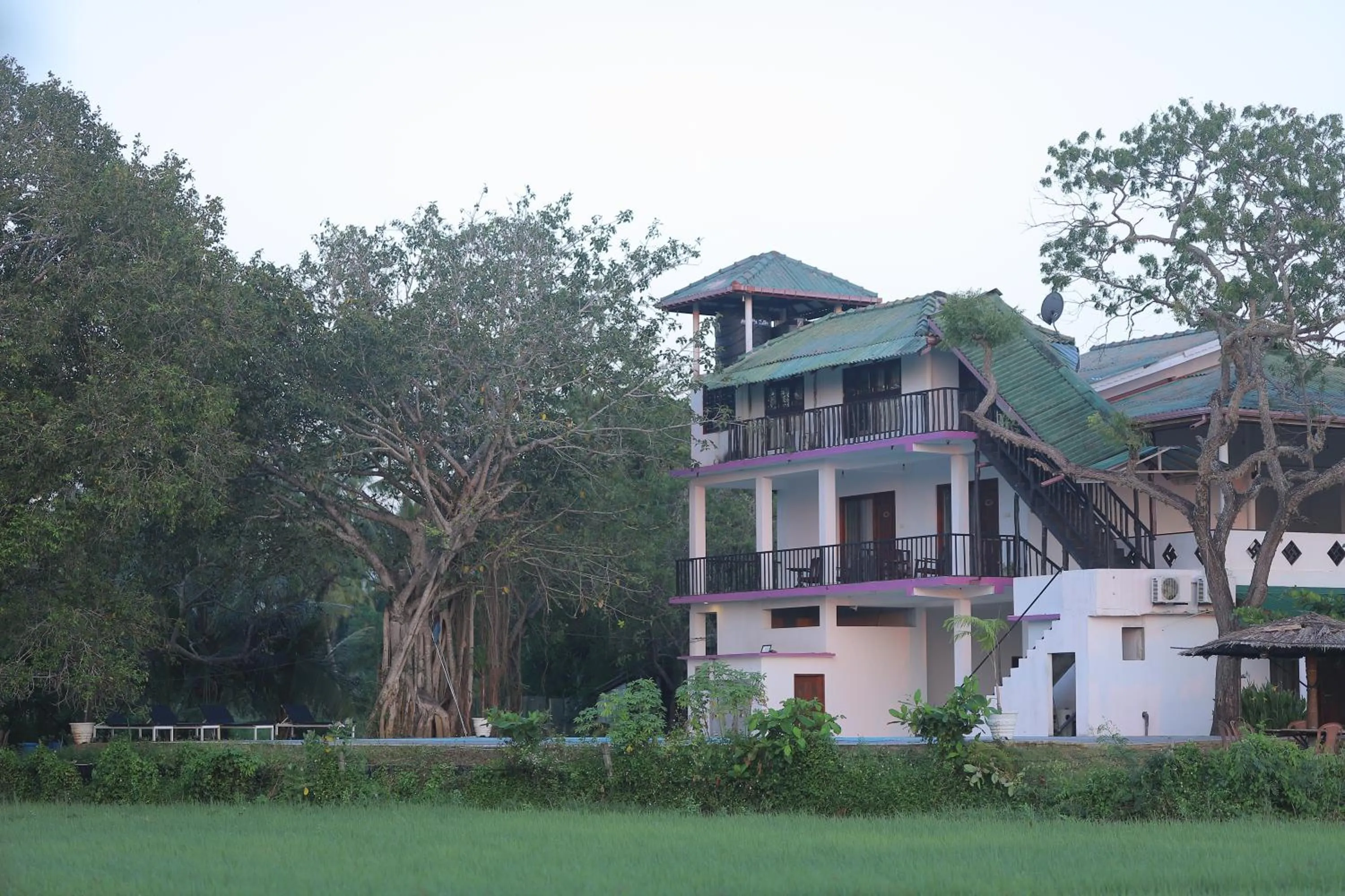 Property building in Birdsong Leisure Resort