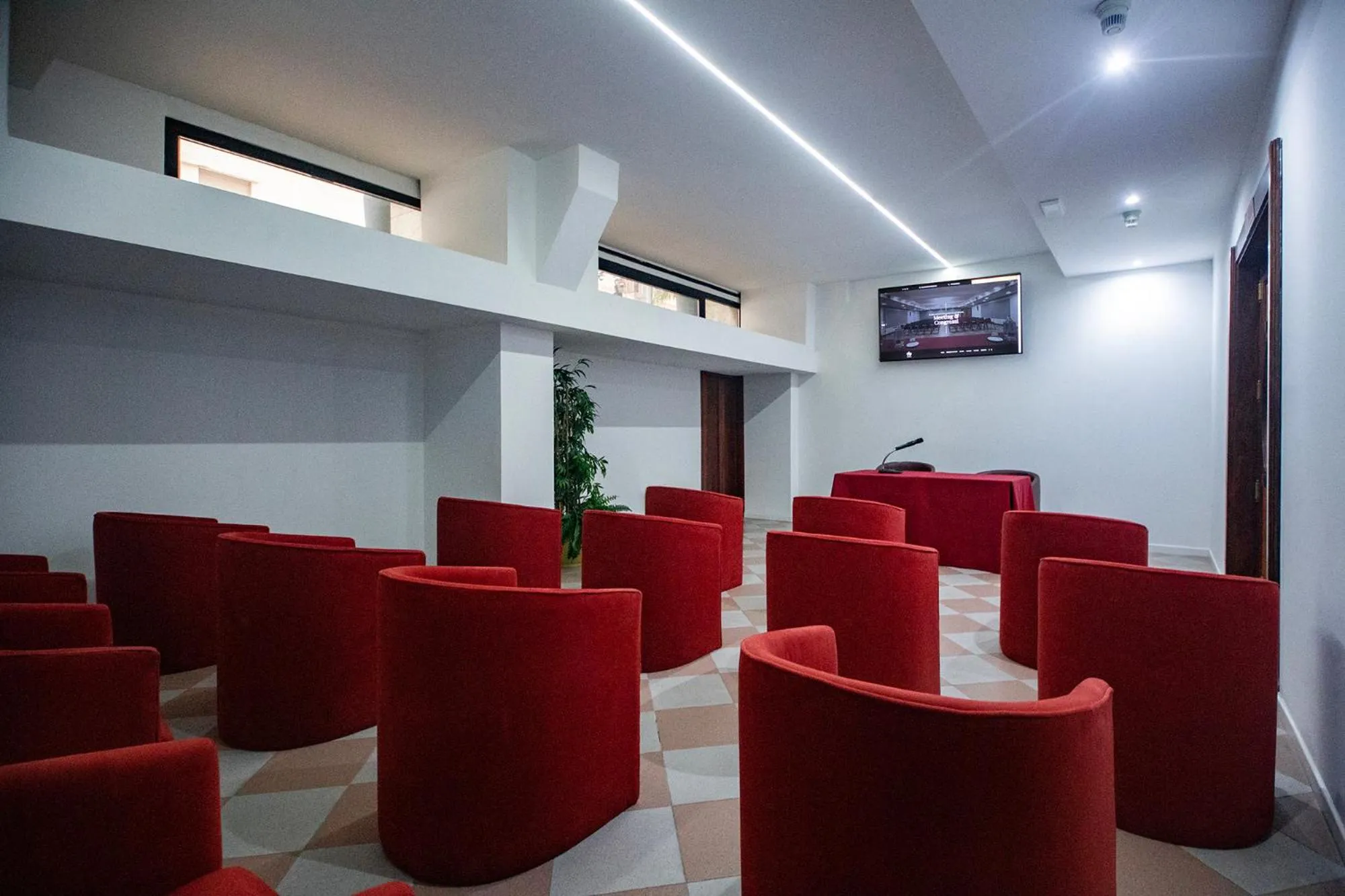 Business facilities in Hotel Orientale
