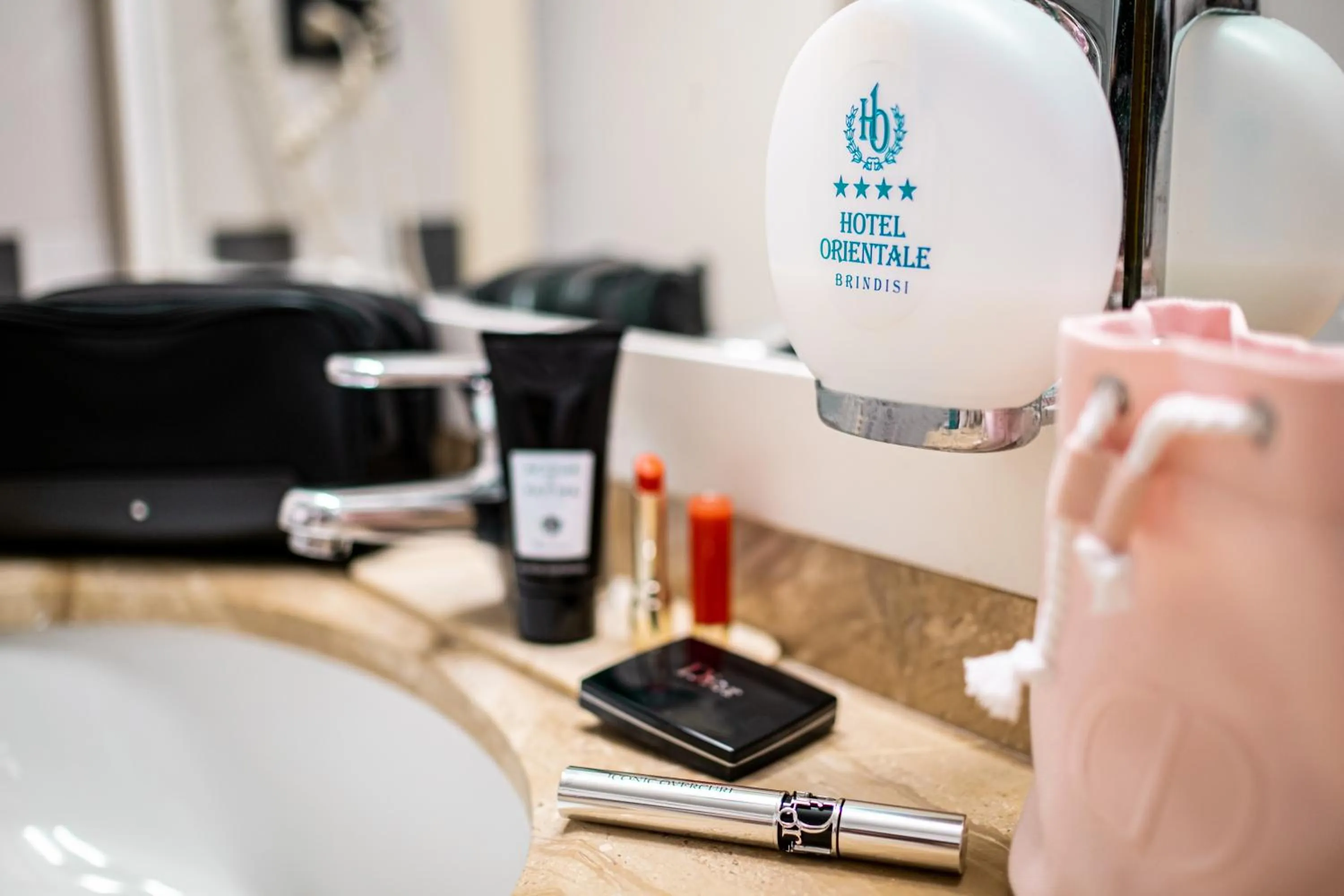 Bathroom in Hotel Orientale