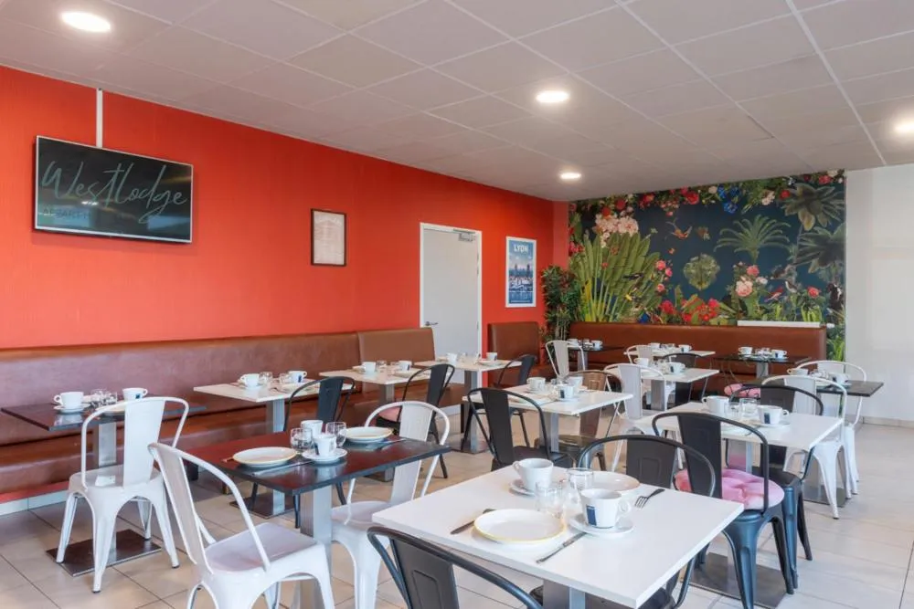 Restaurant/places to eat in Westlodge Dardilly Lyon Nord