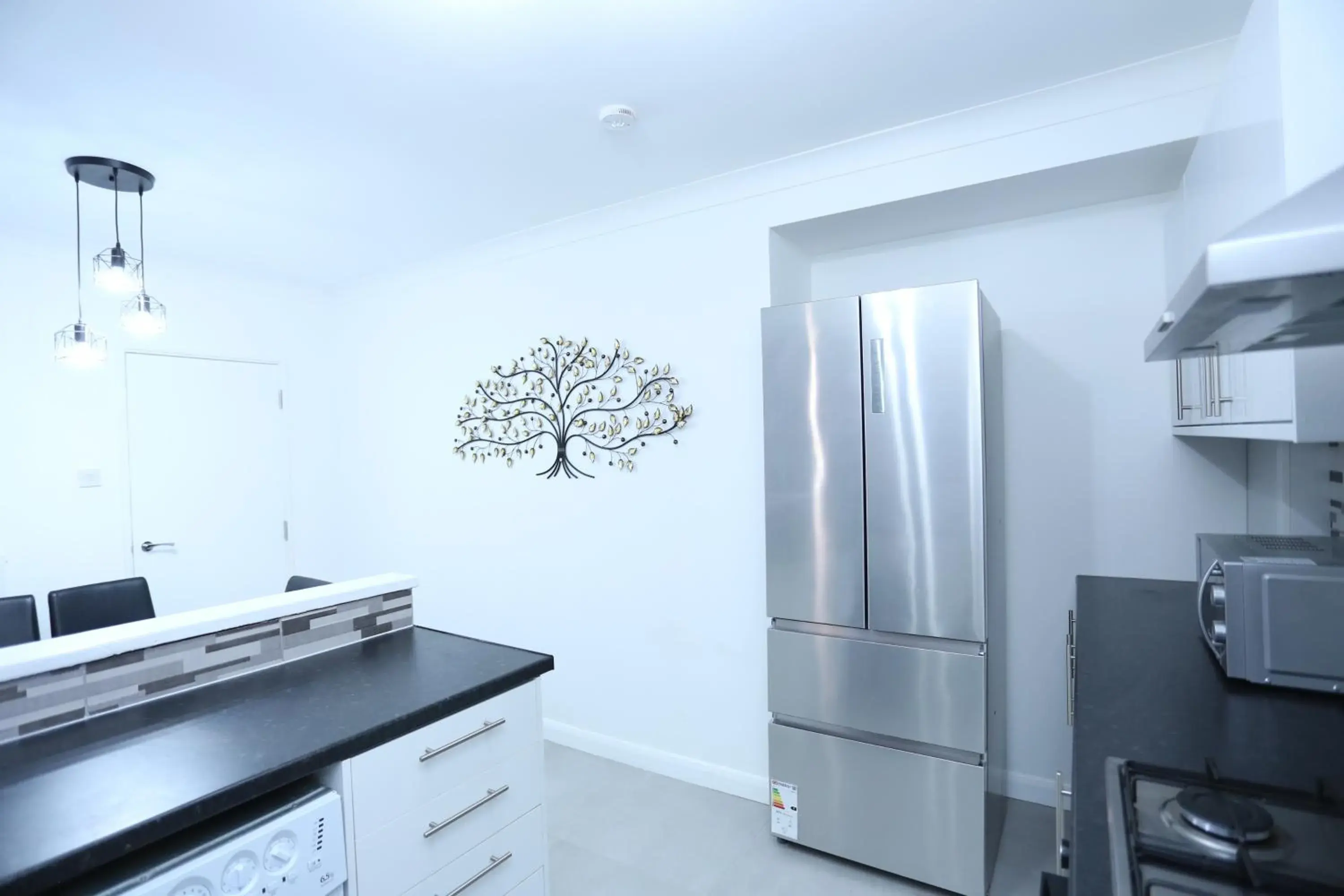 Three-Bedroom House in Abbeywood Station House London Three-Bedroom House in Abbeywood Station House London