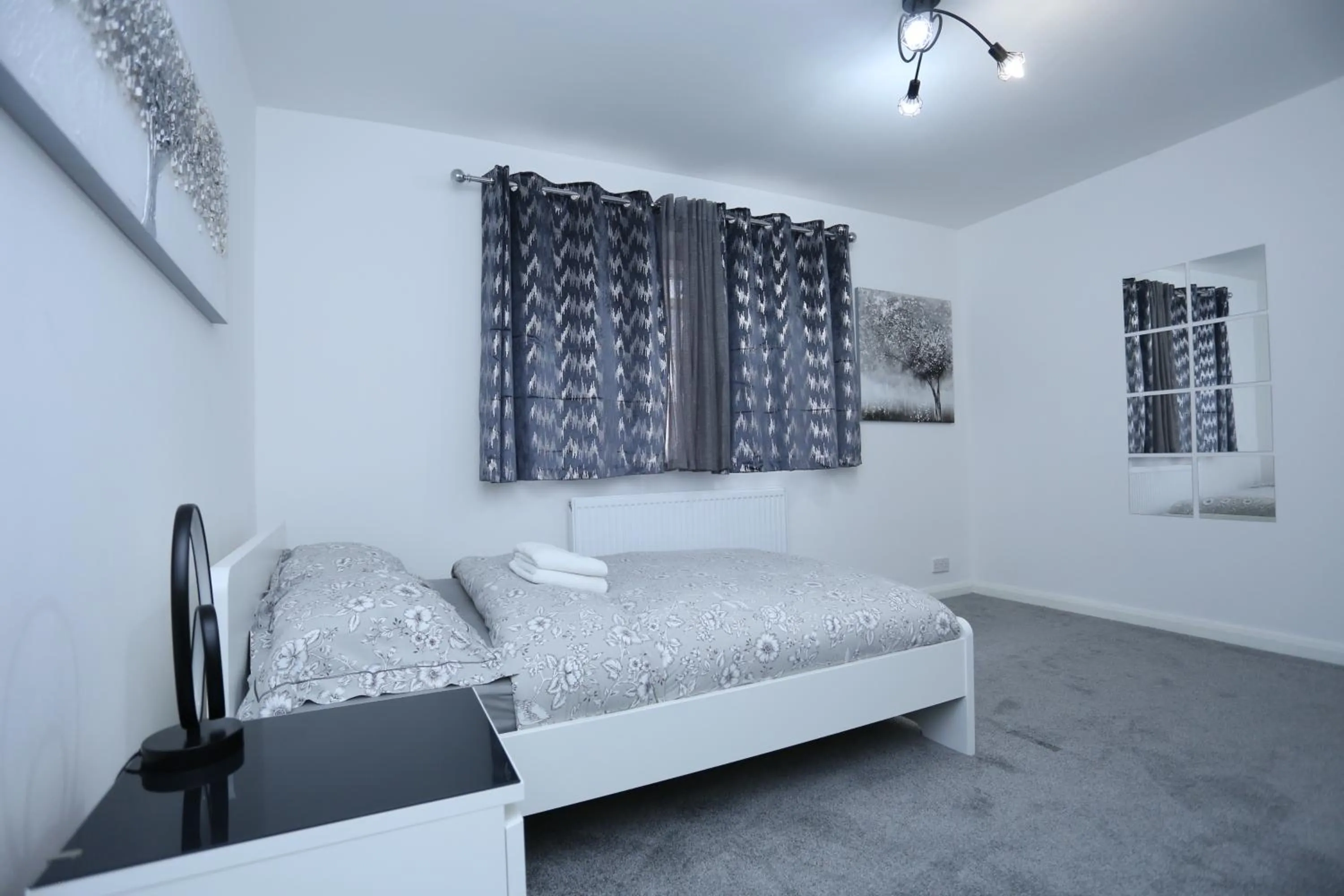 Bed in Abbeywood Station House London