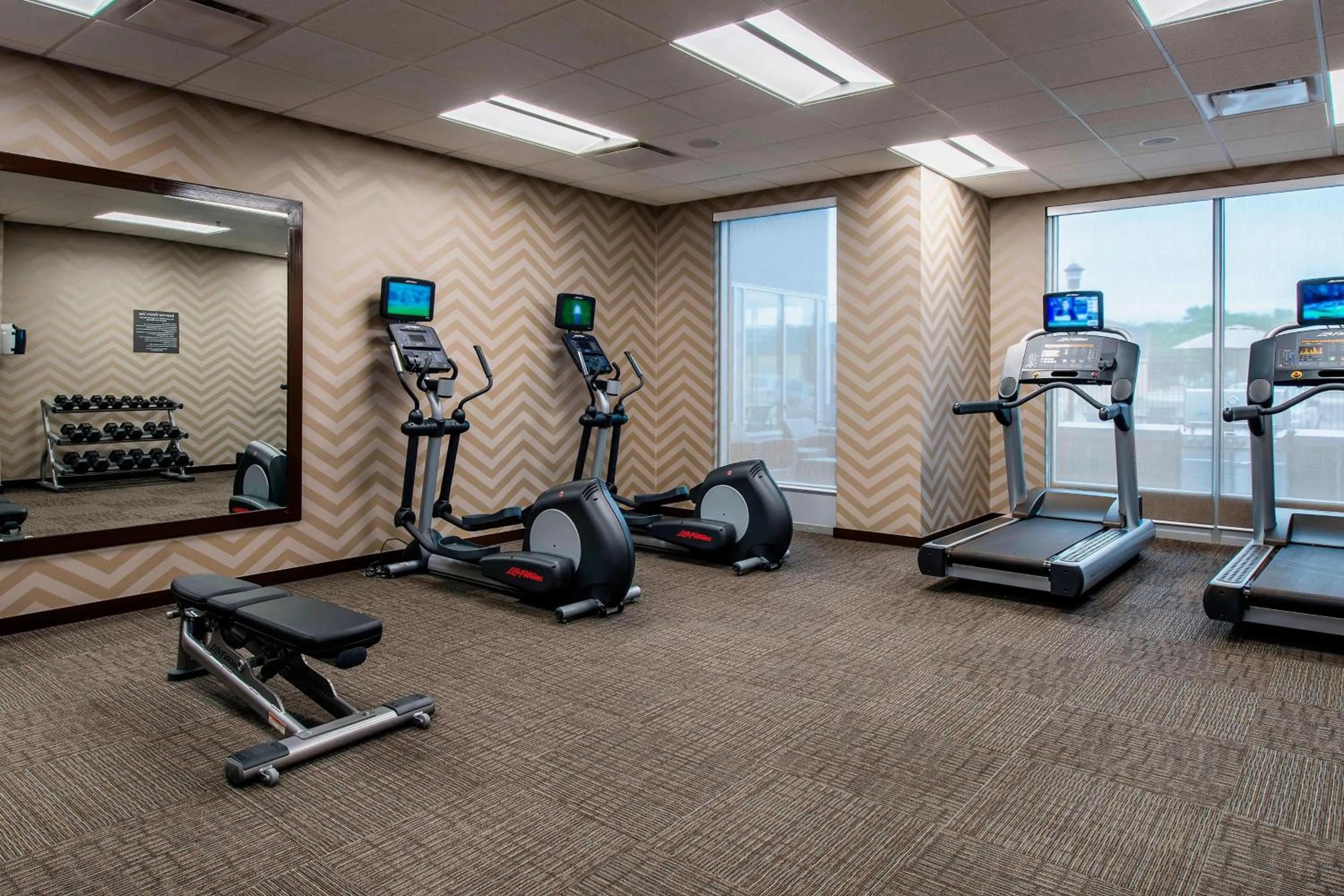 Fitness centre/facilities in Residence Inn by Marriott Regina