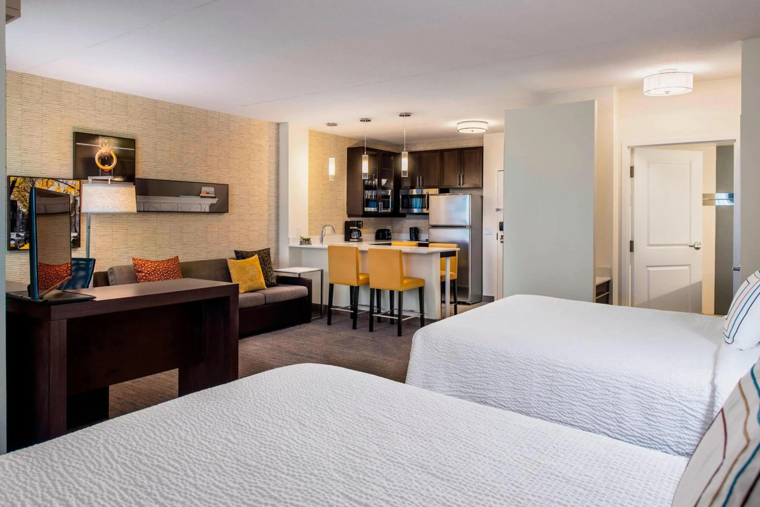 Bedroom, Bed in Residence Inn by Marriott Regina