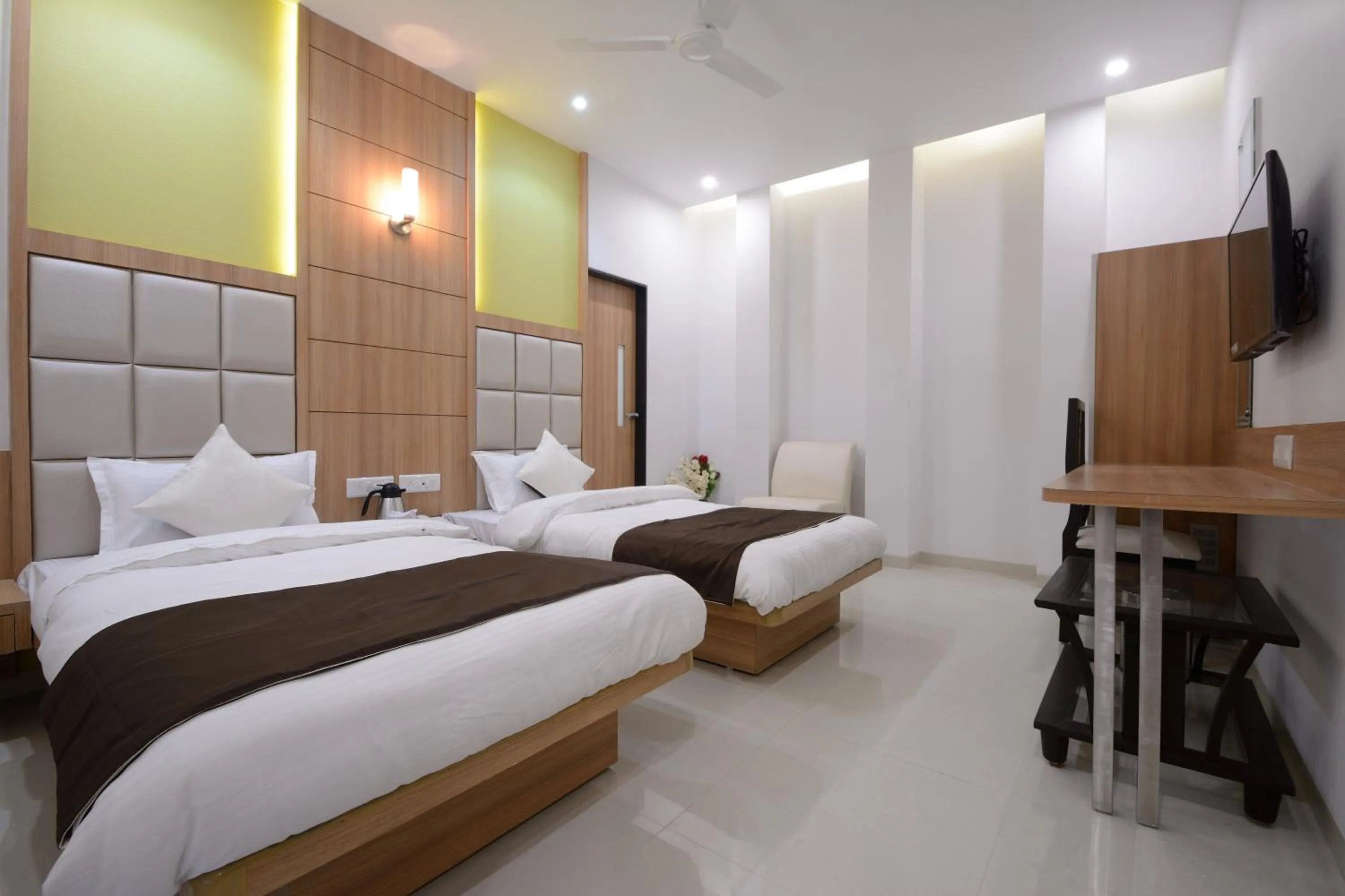 Bedroom, Bed in Hotel One Up