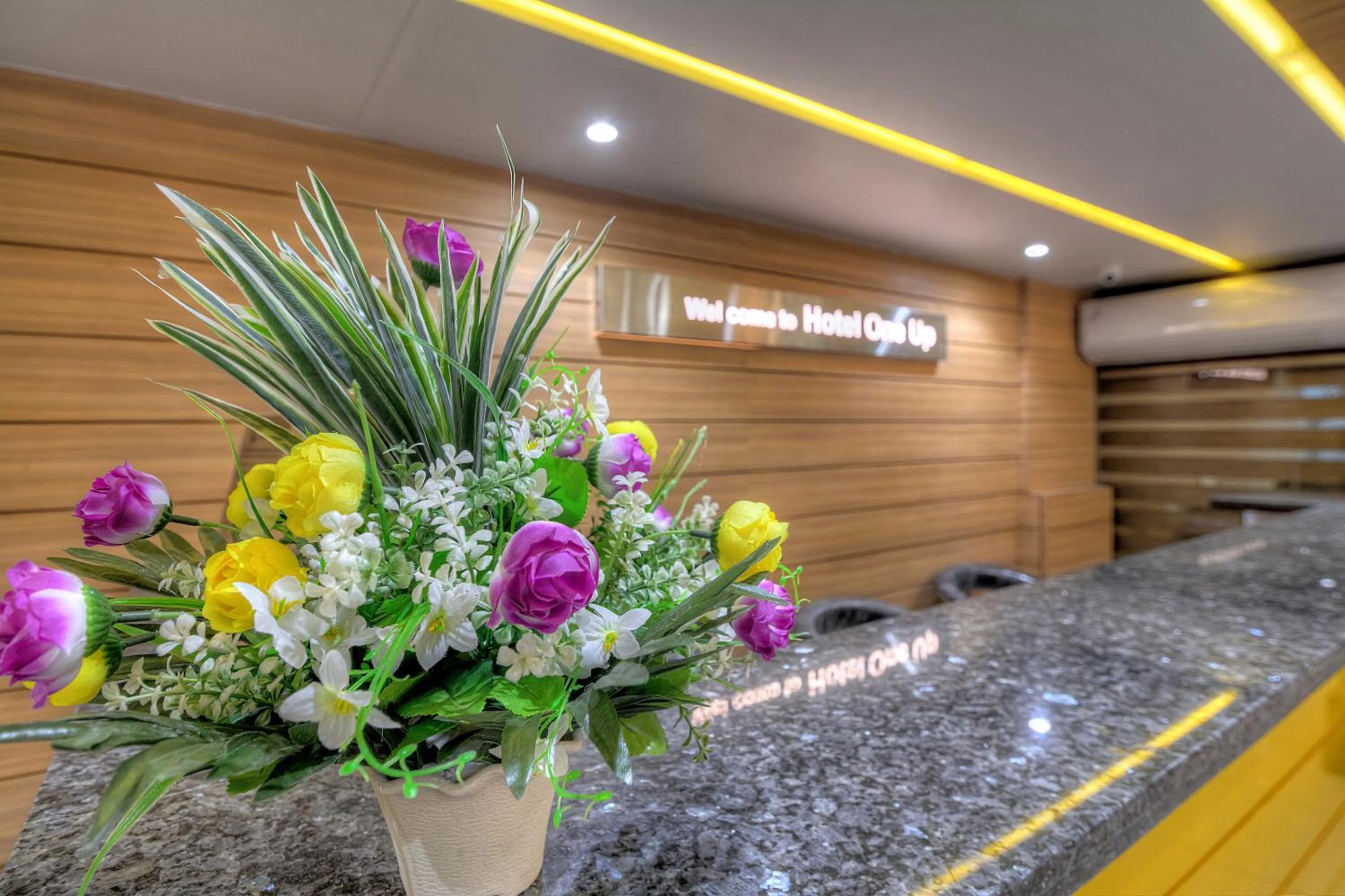 Lobby or reception in Hotel One Up