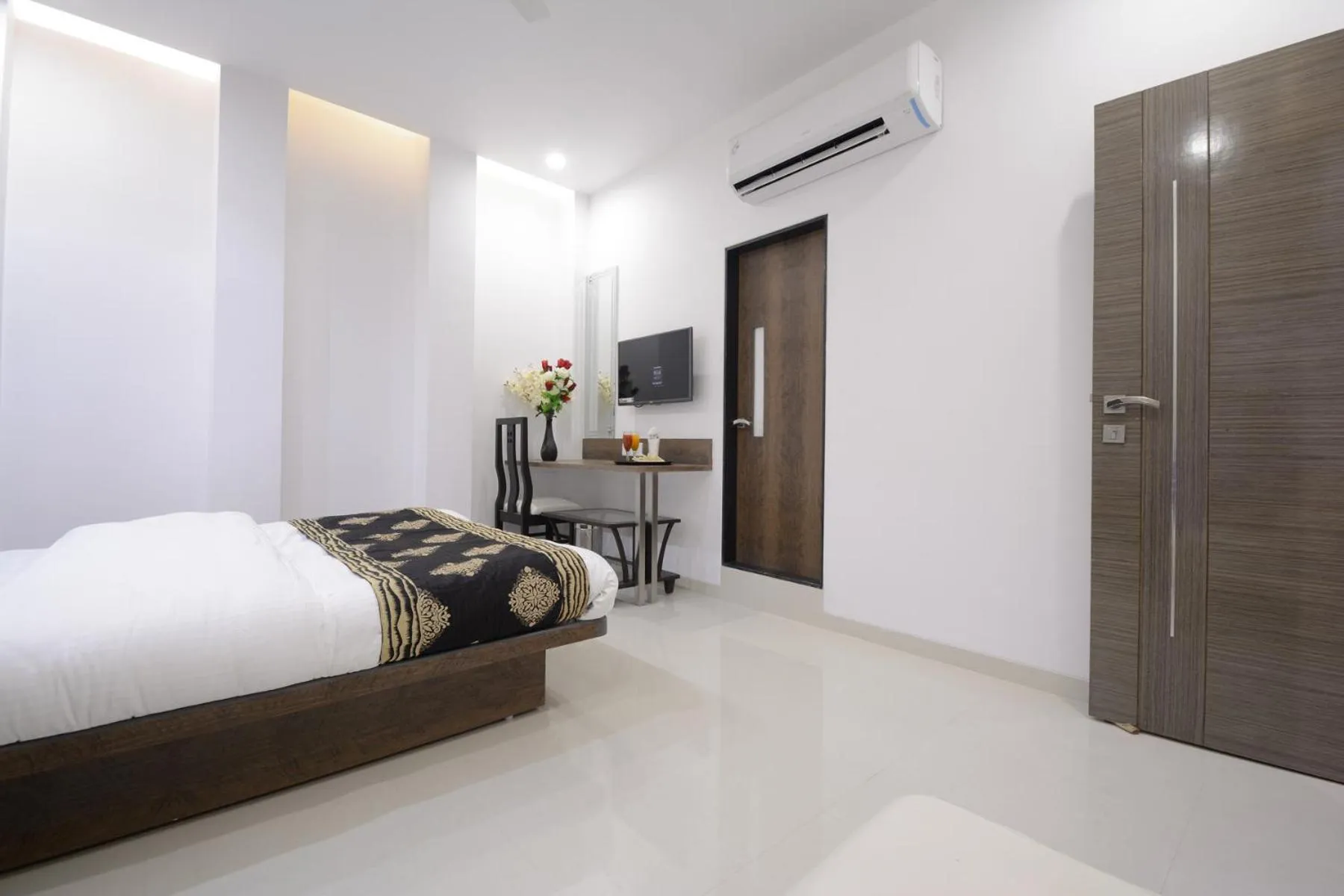 Bedroom, Bed in Hotel One Up