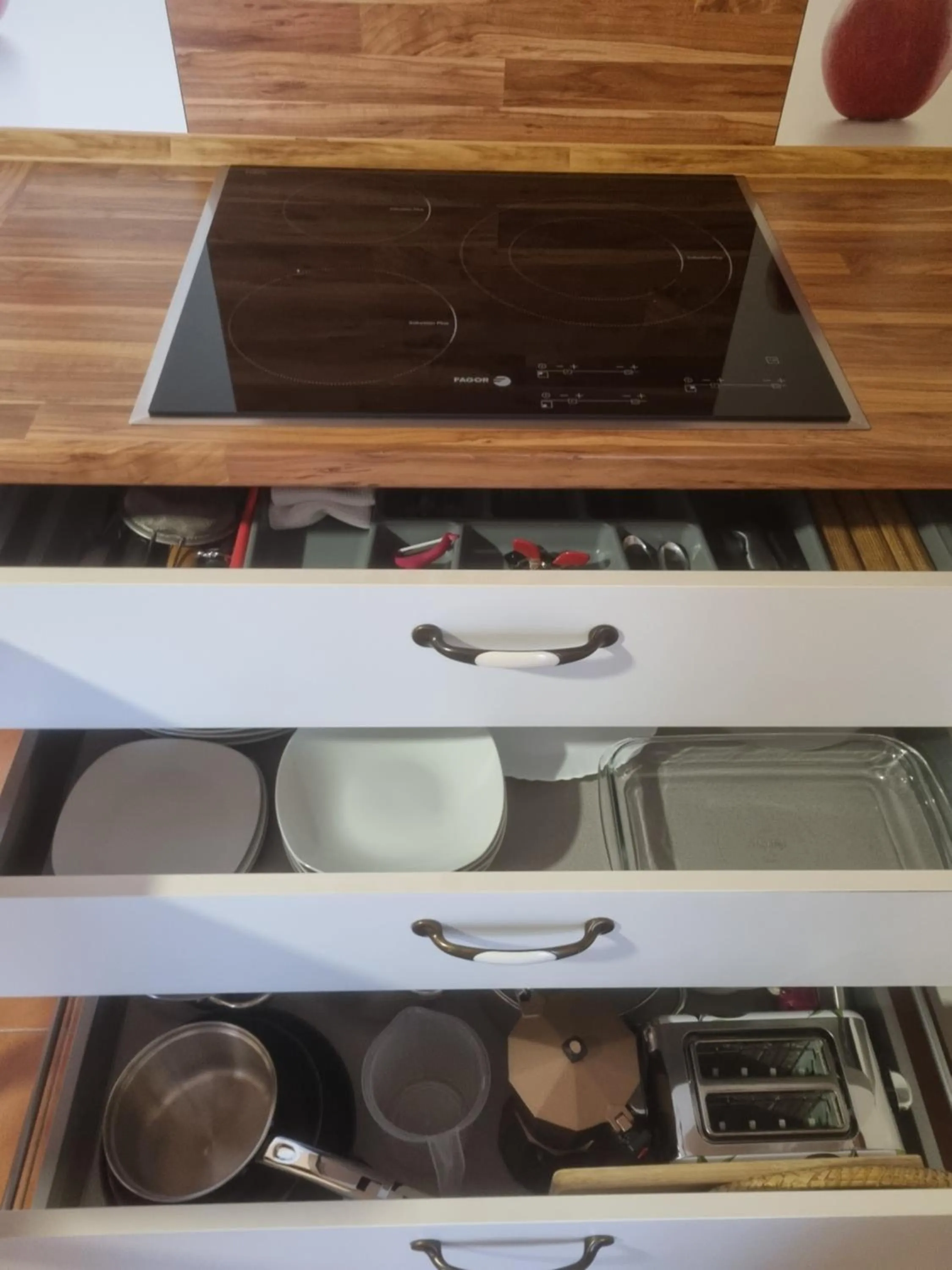 stove in Apartamentos Villa Sofía