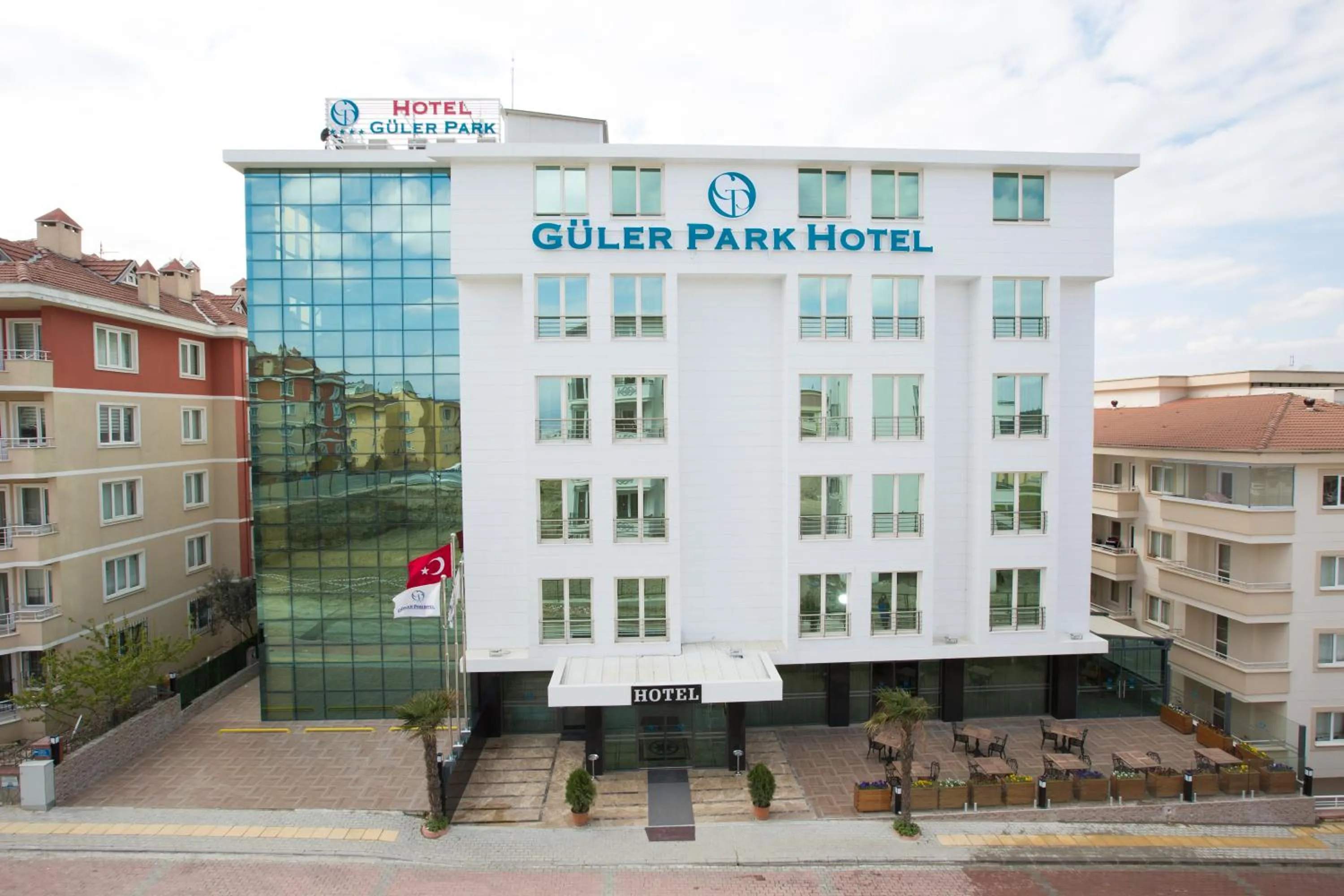 Property building in Görükle Güler Park Hotel