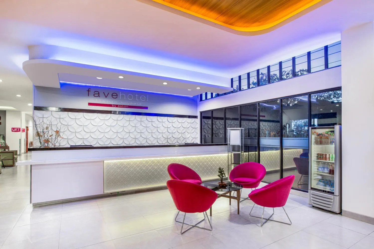 Lobby or reception in favehotel Malioboro - Yogyakarta