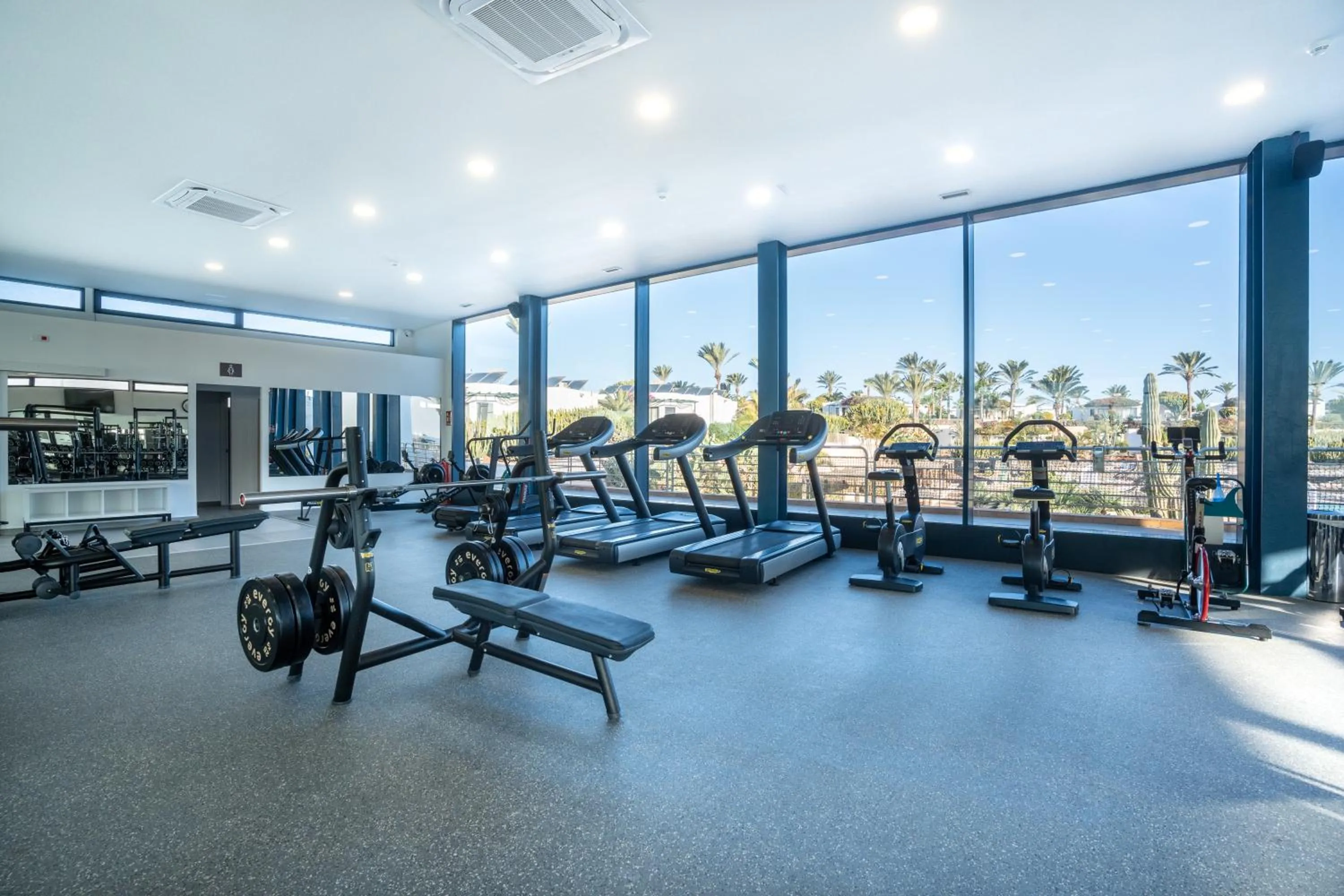 Fitness centre/facilities in HL Club Playa Blanca