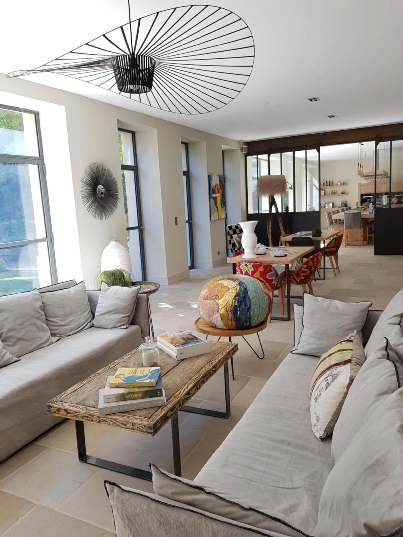 Lobby or reception in La Magnanerie de l'Isle B&B