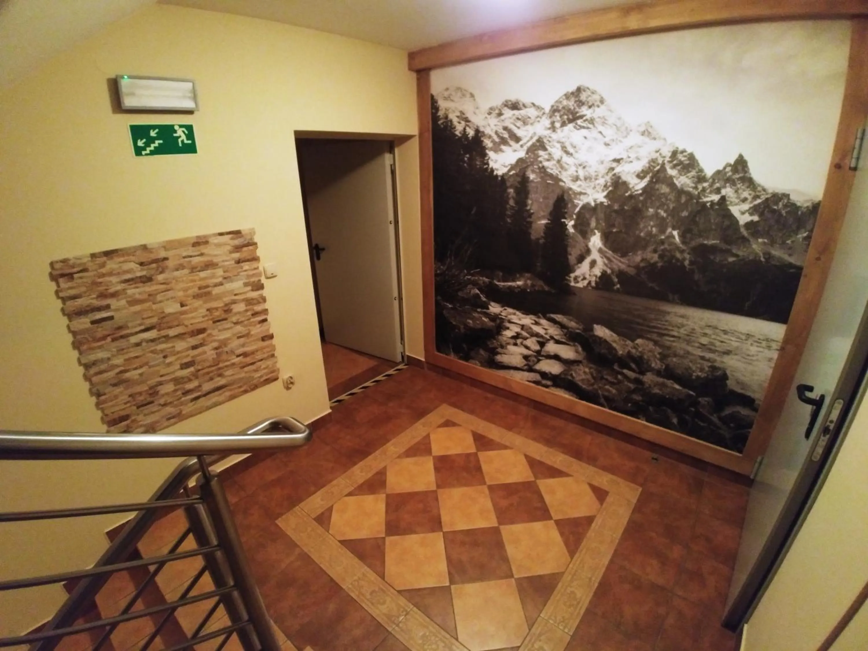 U Hani w pobliżu Gorący Potok i Termy