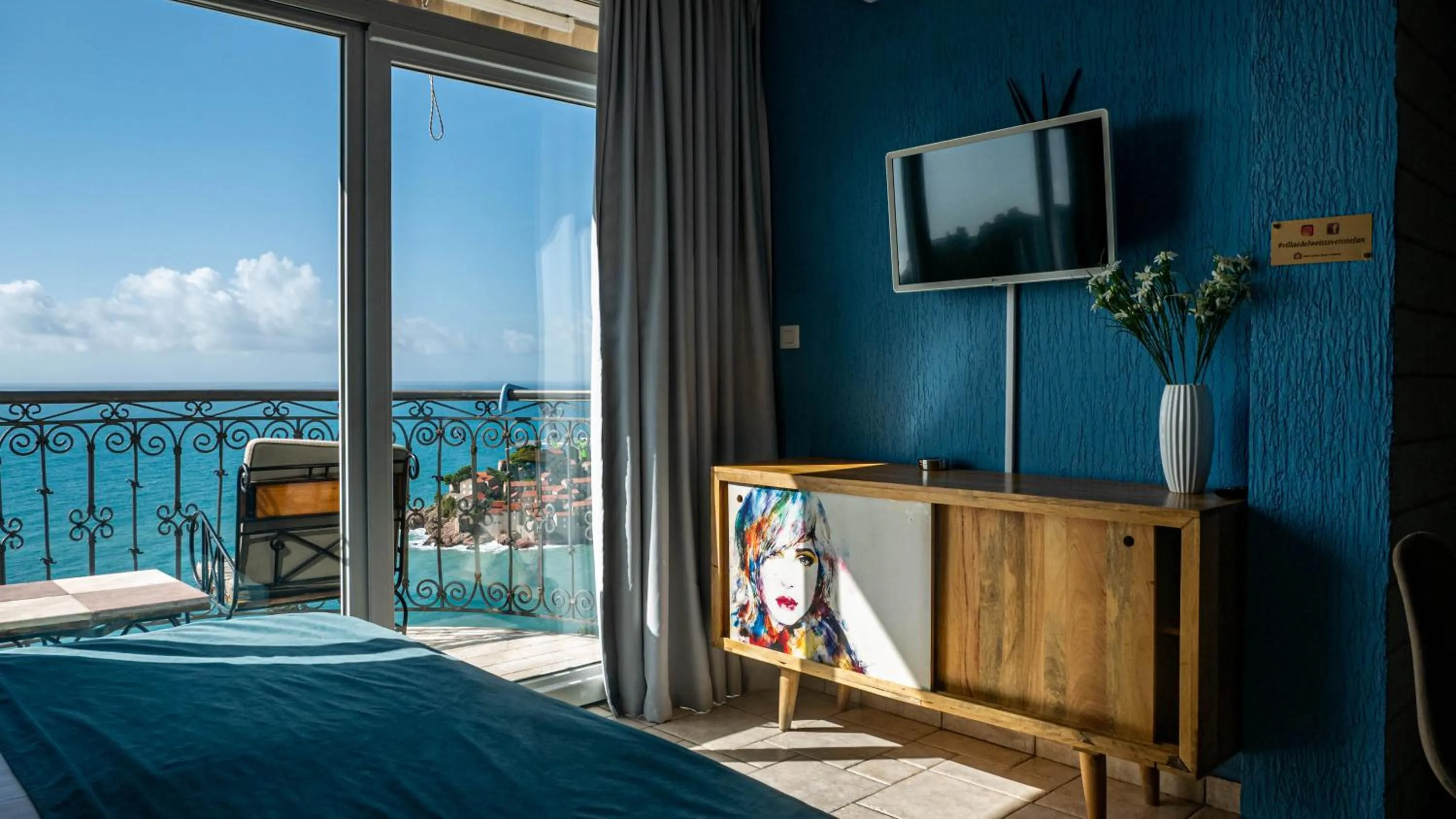 Balcony/Terrace, Bed in Villa Edelweiss