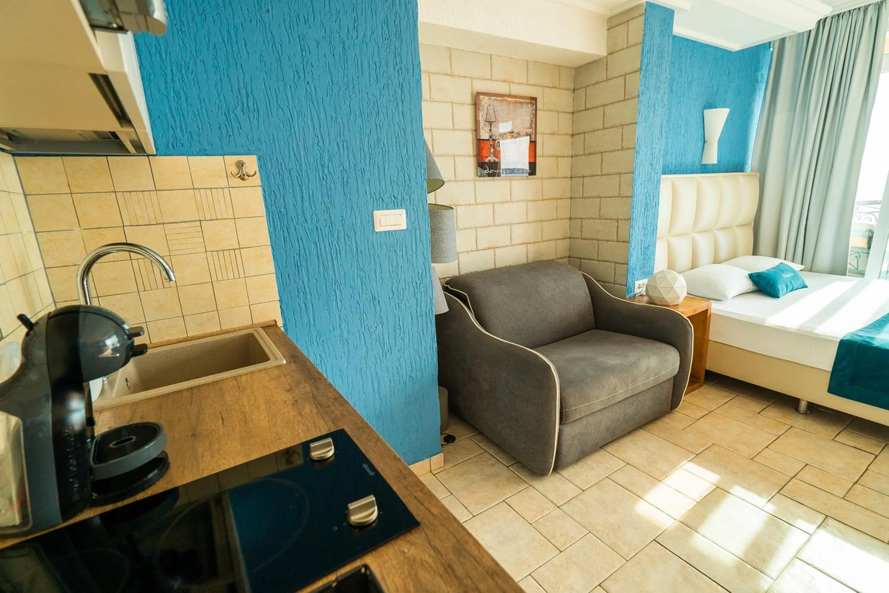 Kitchen or kitchenette, Bed in Villa Edelweiss