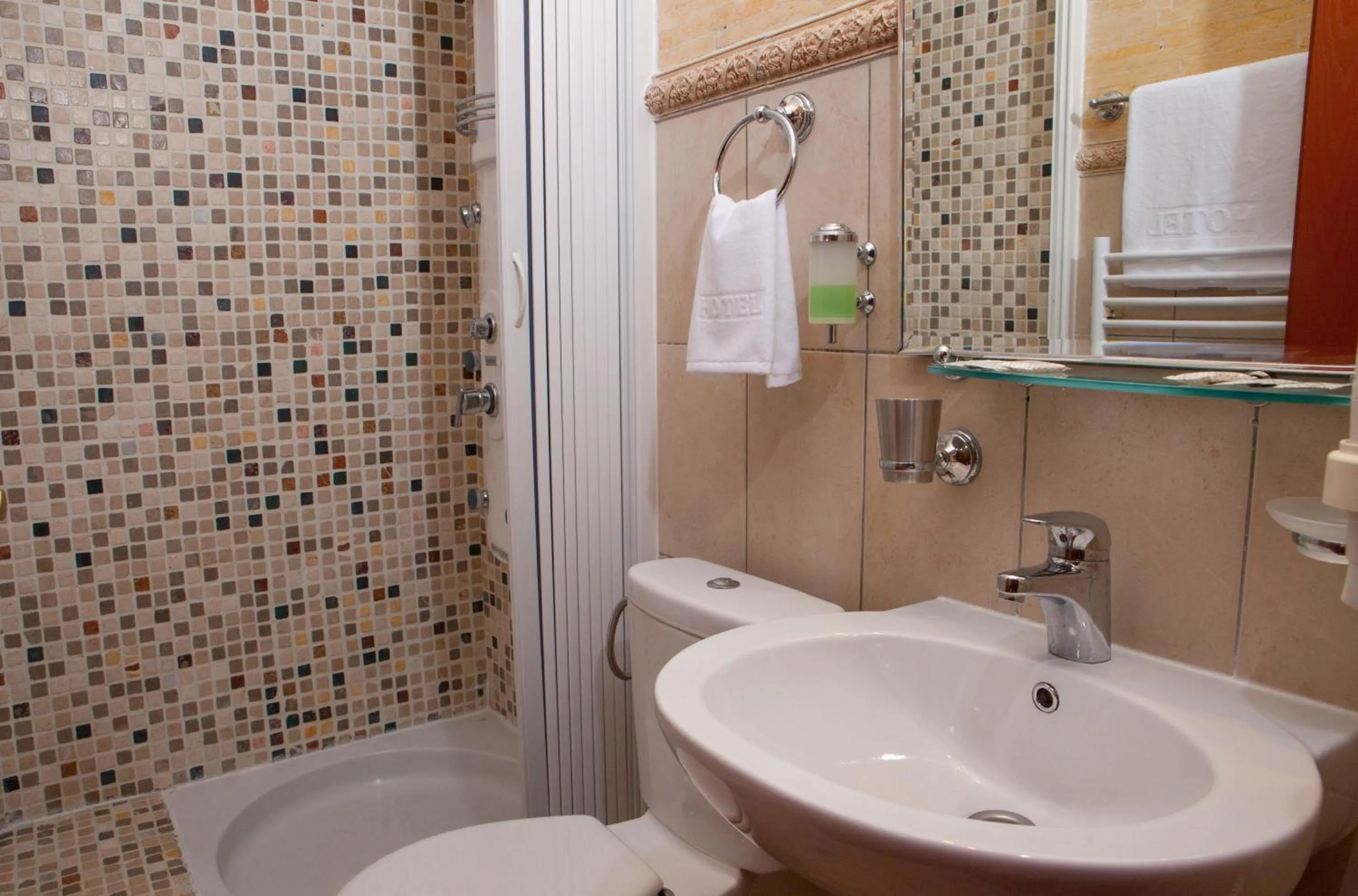 Shower in Villa Edelweiss